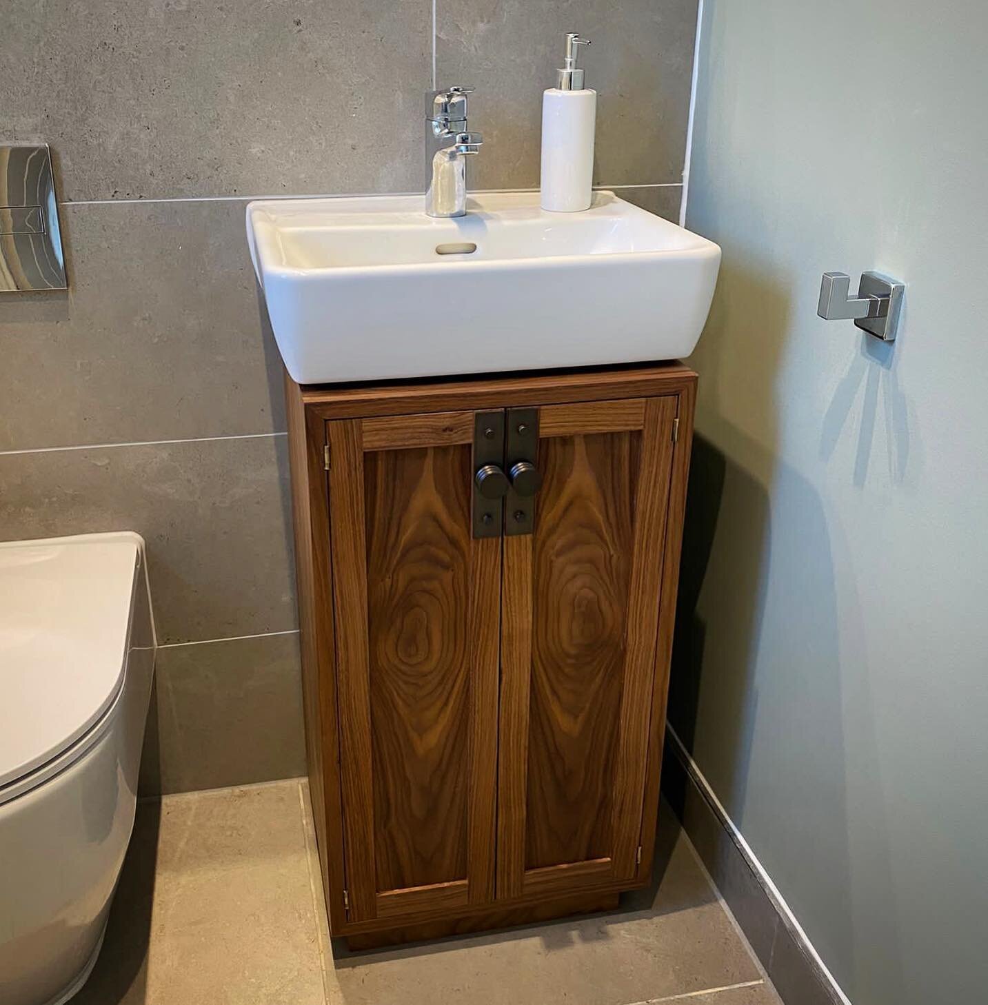 This walnut vanity is another commission from our wonderful clients down south. Installed into their guest bathroom, it is designed to fit the small space and existing sink while offering some storage and elevating the design aesthetic.
.
.

#worksho