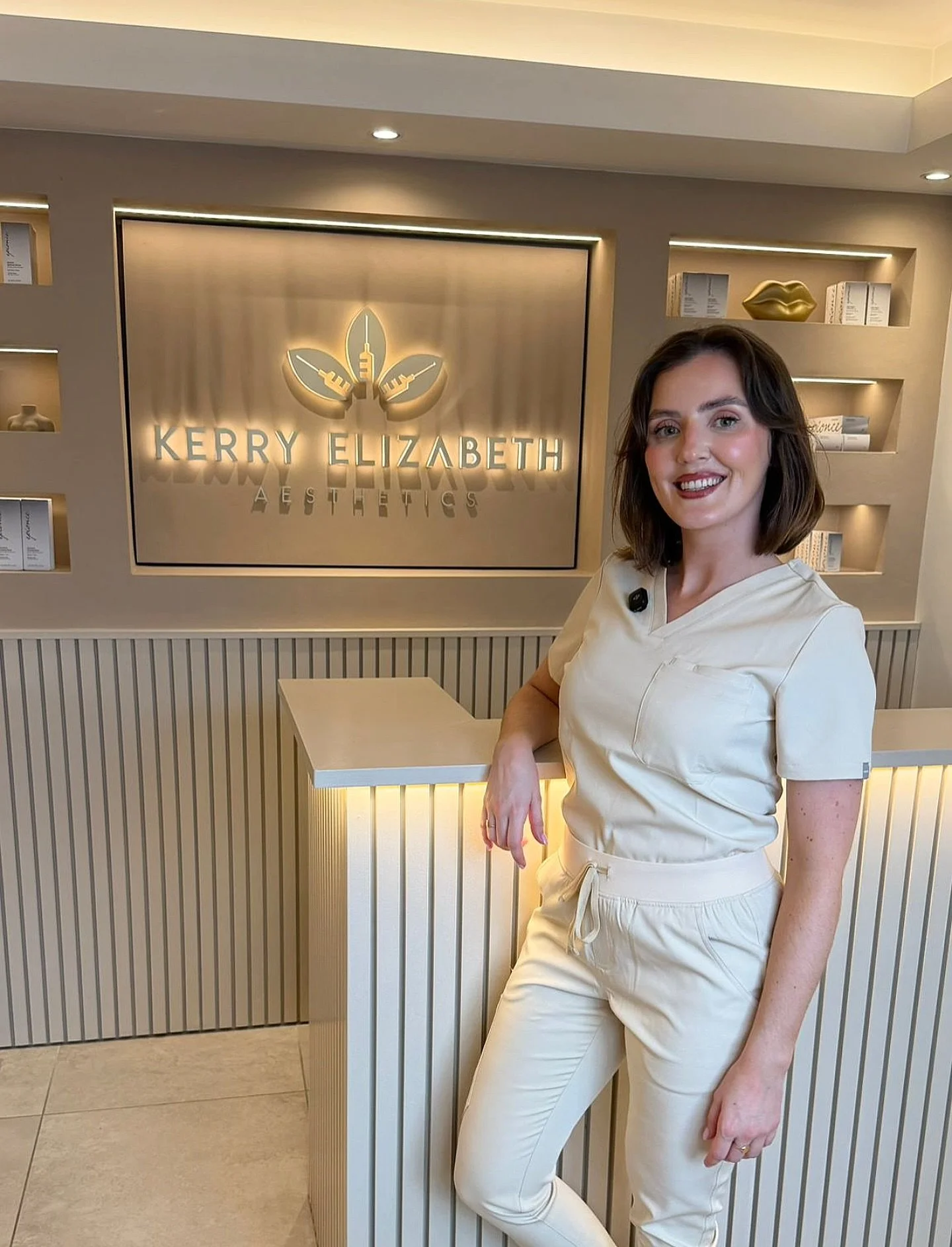 Nurse Christina is Now LIVE on BOOKSY 📣🙌🏼
She will have a Limited 10% OFF for her 1st 10 clients✨

Nurse Christina&rsquo;s Treatments 👩🏻&zwj;⚕️

Toxin 💉
Frown 
Crows
Frown &amp; Forehead 
Frown &amp; Crows
Frown, Forehead &amp; Crows
Lip flip

