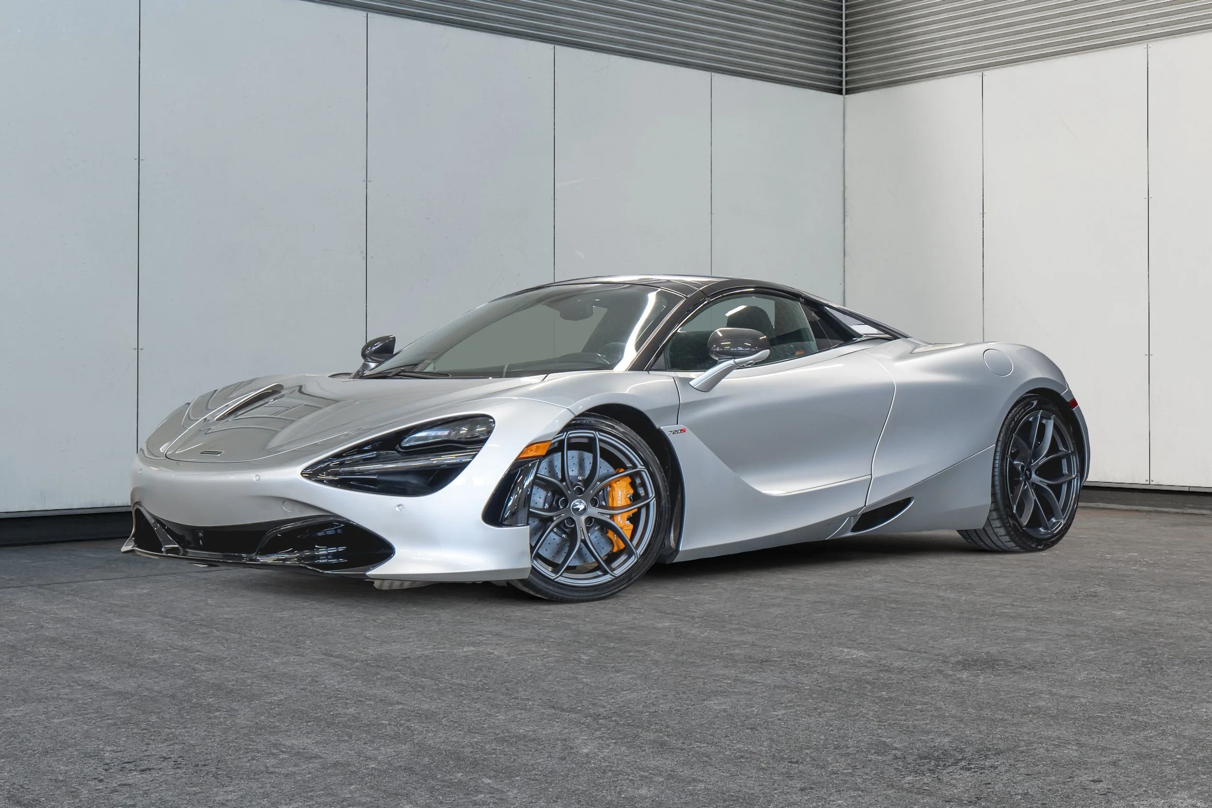 Jaguar Land Rover Laval - 1-9740115-mclaren-f1-lm-2023-u24022-exterior-pictures.jpeg
