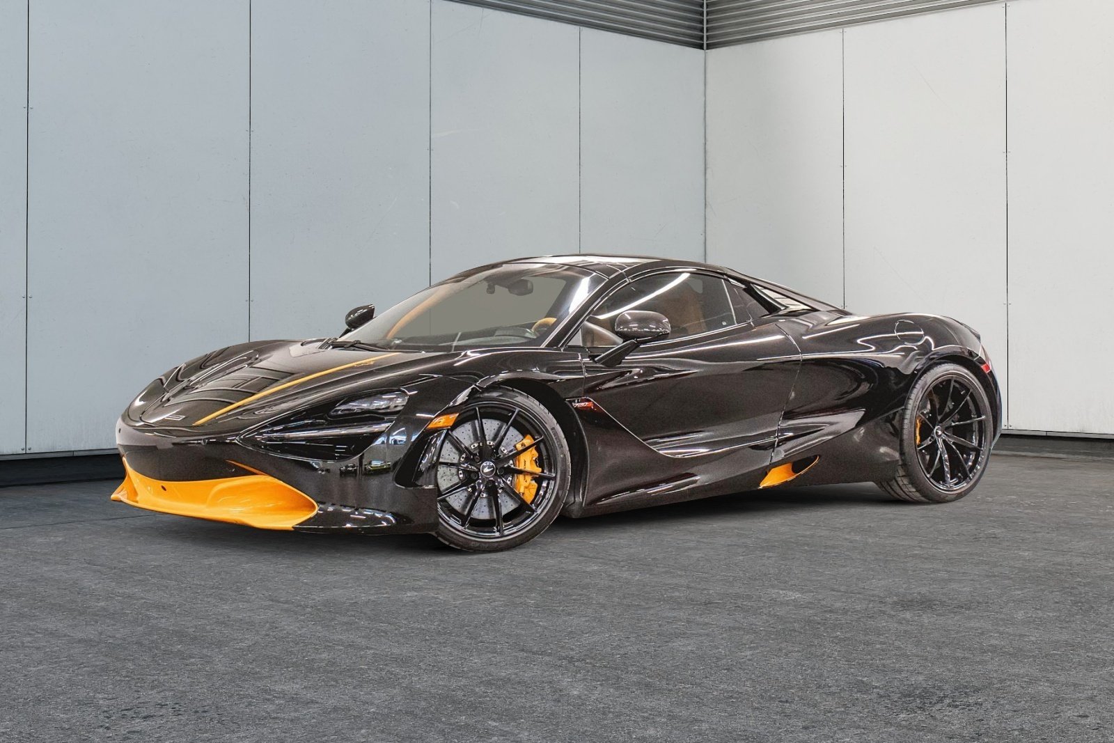Jaguar Land Rover Laval - 2-10195676-mclaren-m8e-2022-c24005-photos-exterieures.jpeg