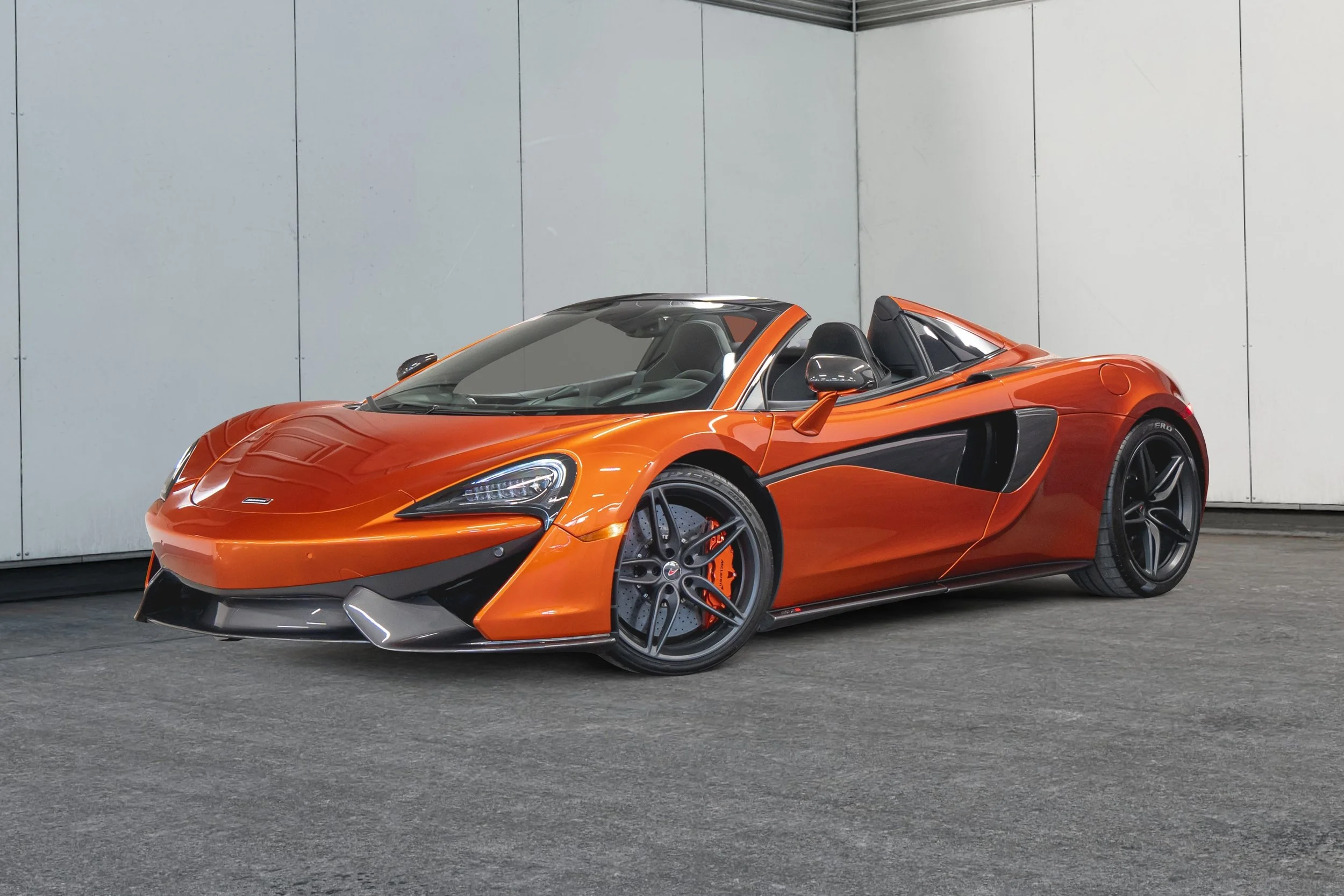 Jaguar Land Rover Laval - 2-11358179-mclaren-f1-lm-2019-photos-exterieures.jpeg