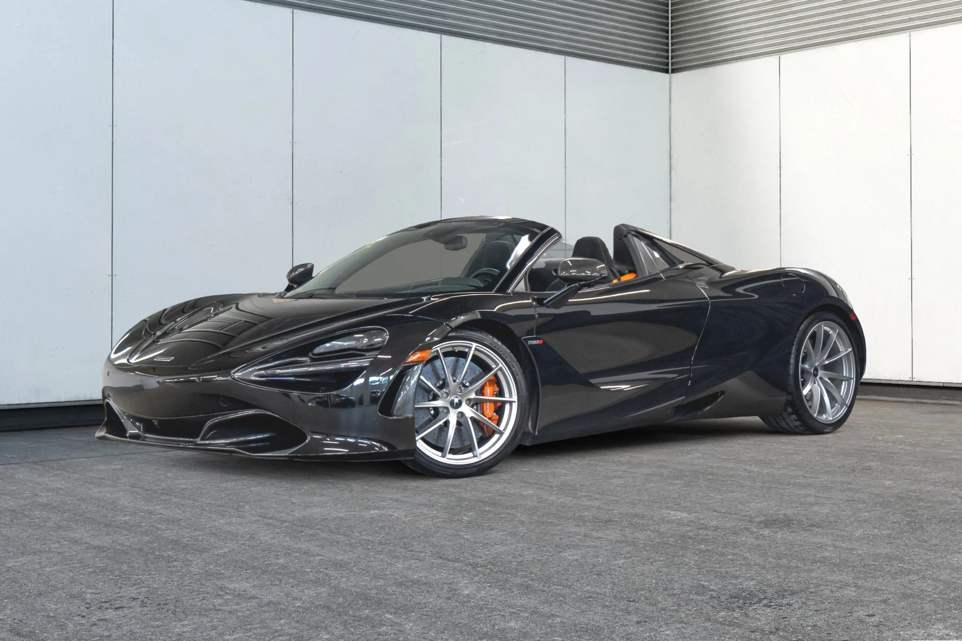 Jaguar Land Rover Laval - 2-13615155-mclaren-p1-2021-c26002-photos-exterieures.jpeg