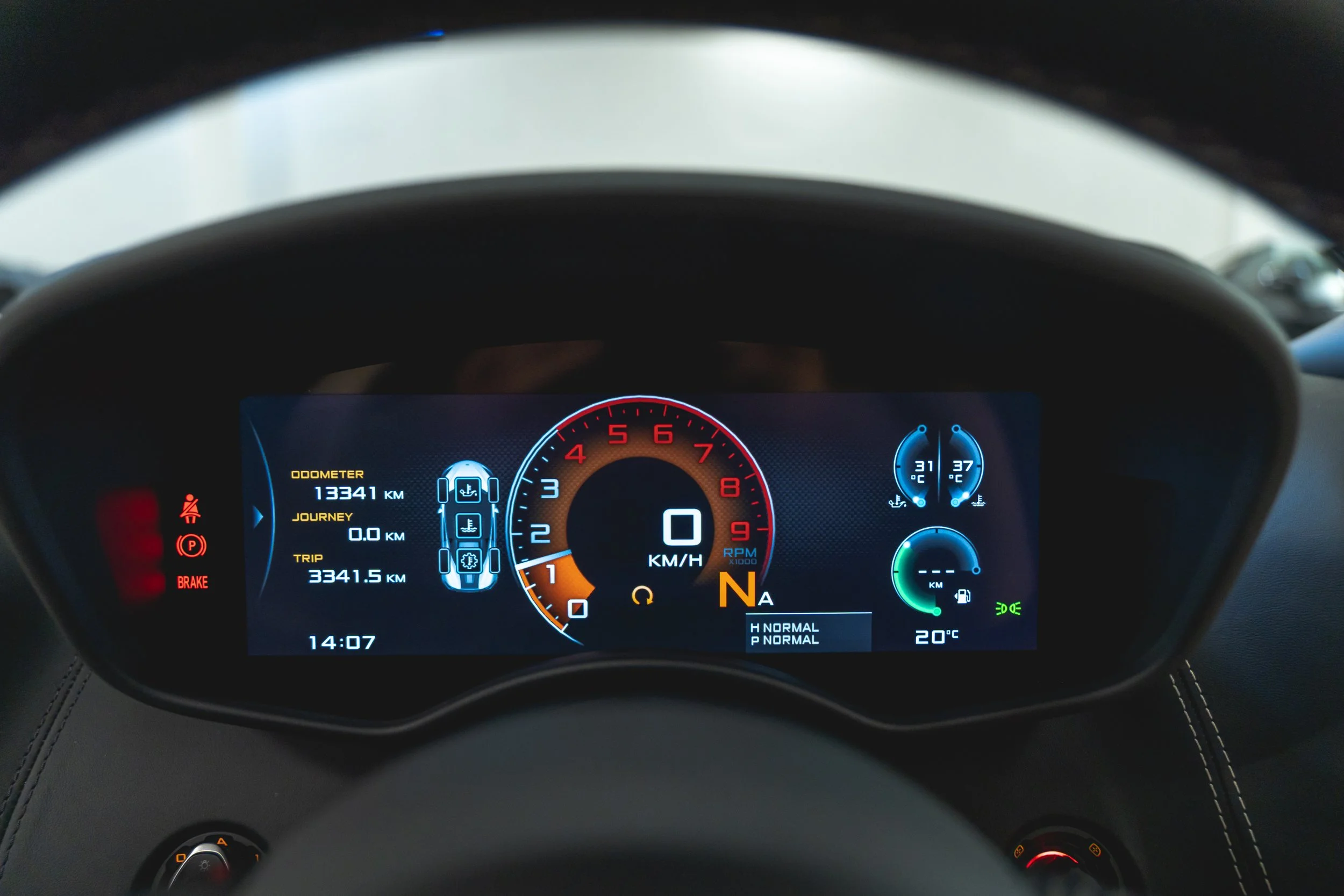 5-14905236-mclaren-f1-lm-2019-m26007a-photos-exterieures.jpeg