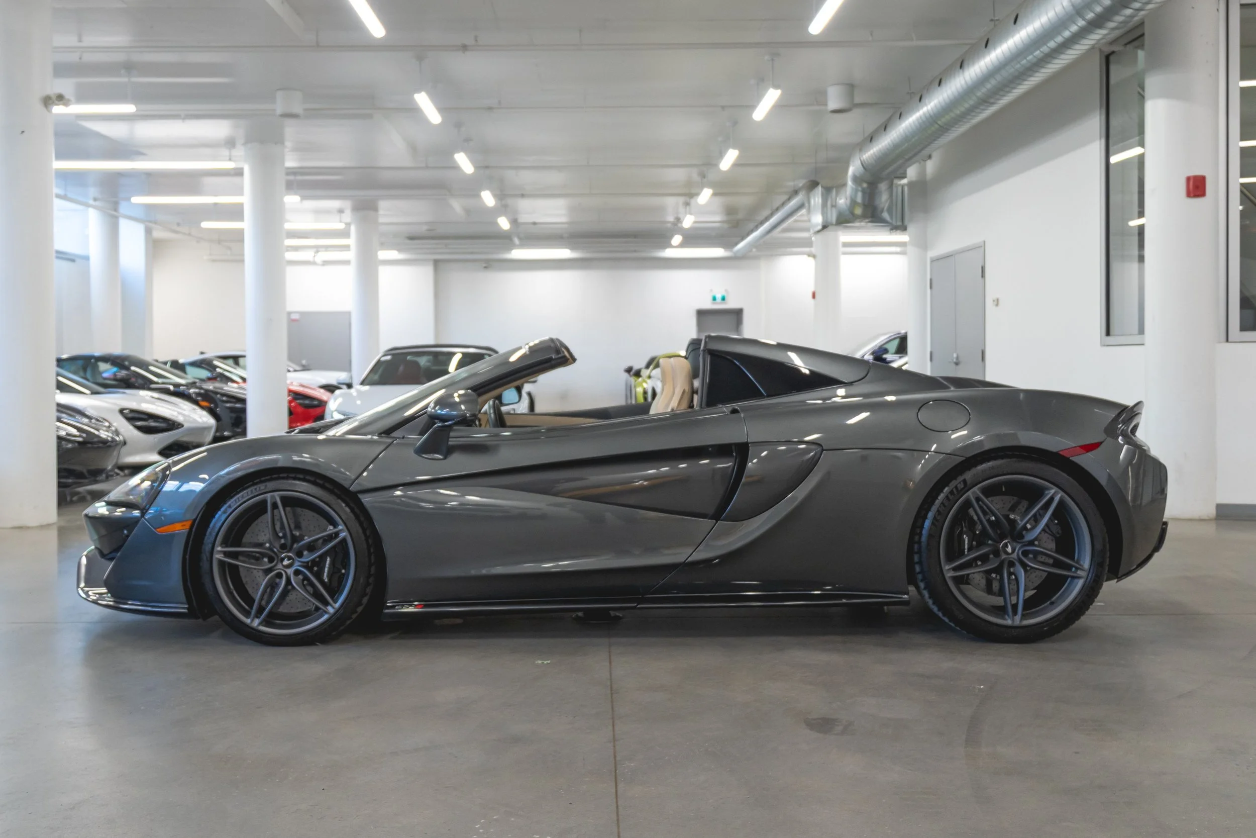 16-14905247-mclaren-f1-lm-2019-m26007a-photos-exterieures.jpeg