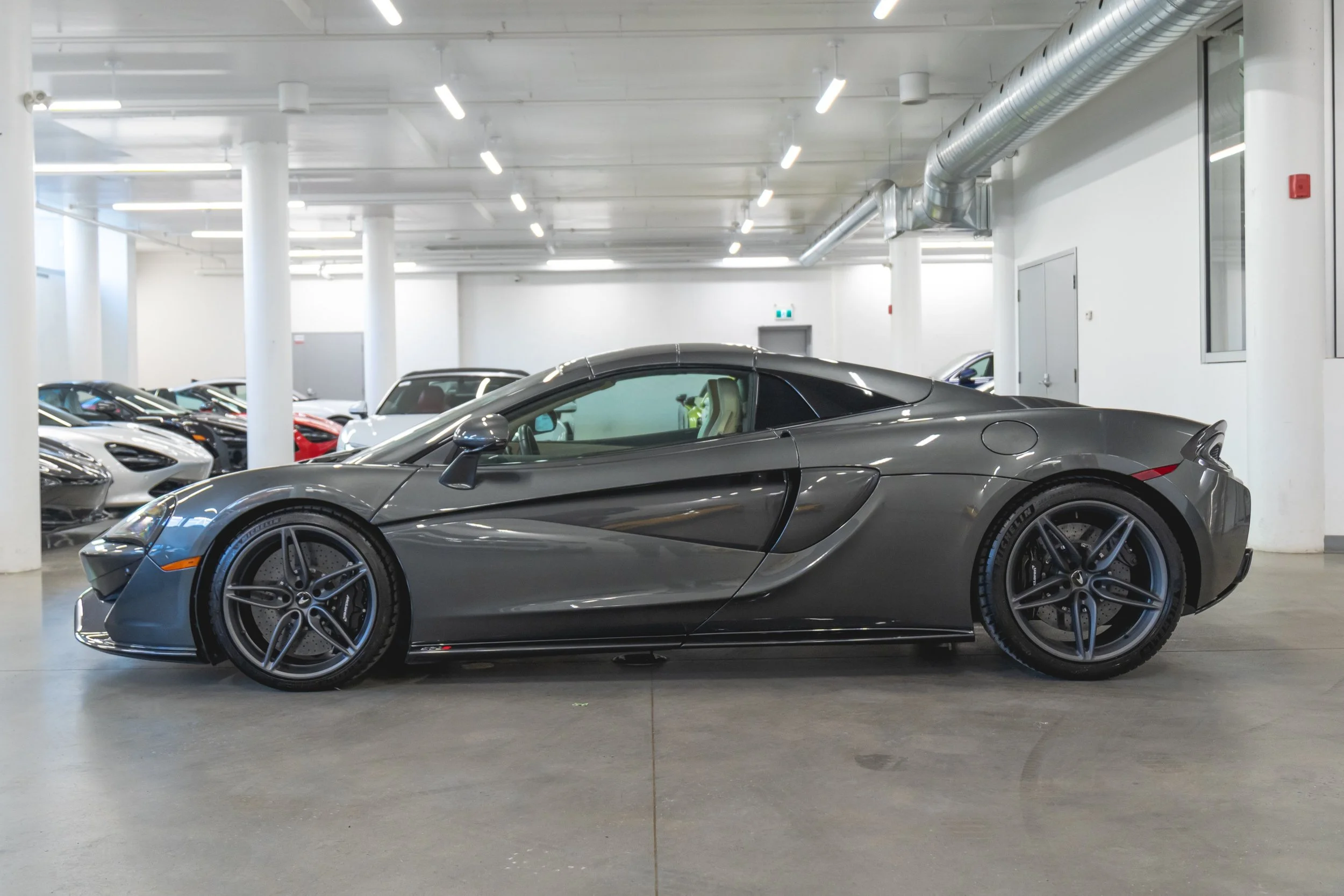 26-14905274-mclaren-f1-lm-2019-m26007a-photos-exterieures.jpeg