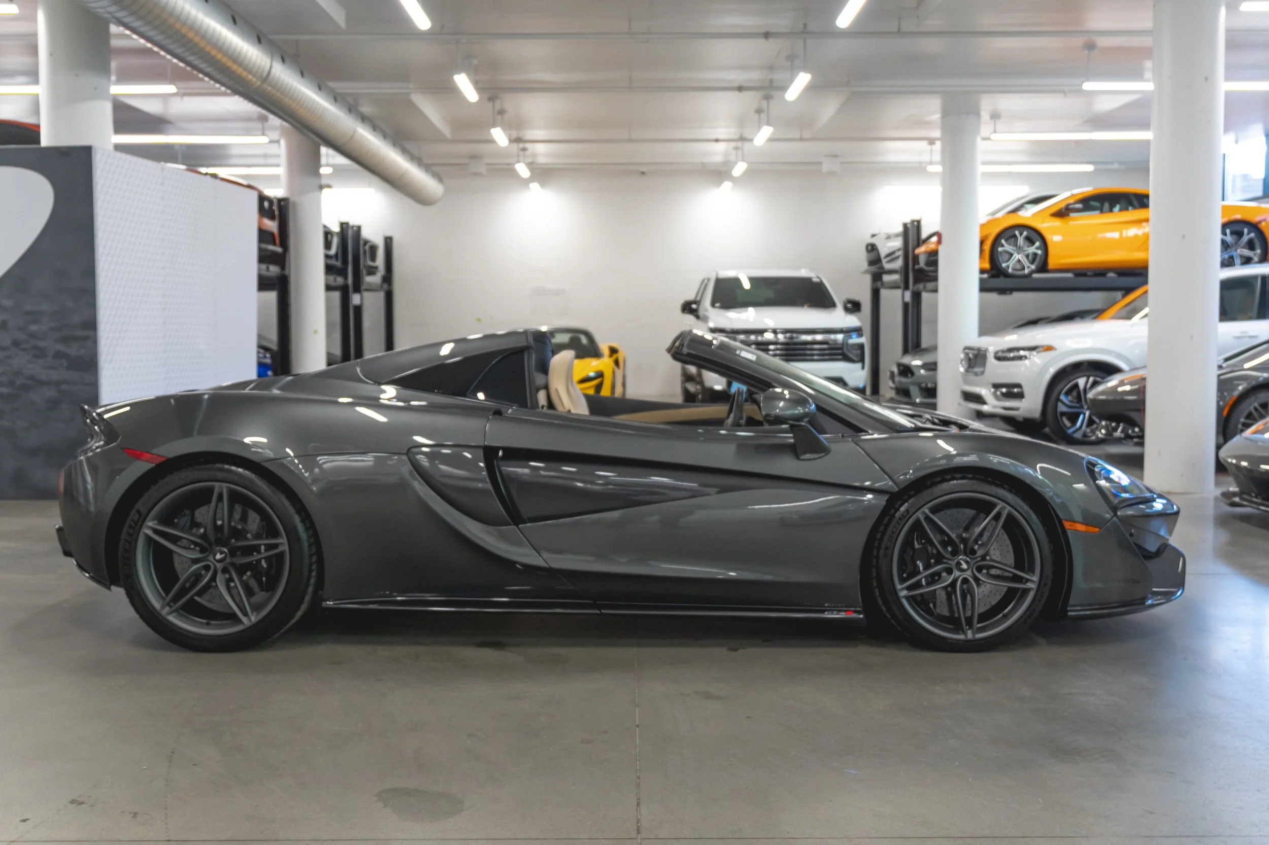 20-14905261-mclaren-f1-lm-2019-m26007a-photos-exterieures.jpeg