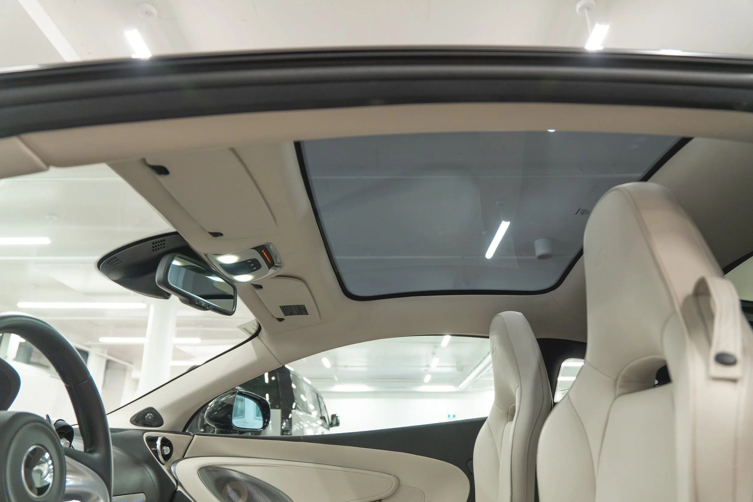 14-14860990-mclaren-m1c-2020-m27005a-photos-exterieures.jpeg