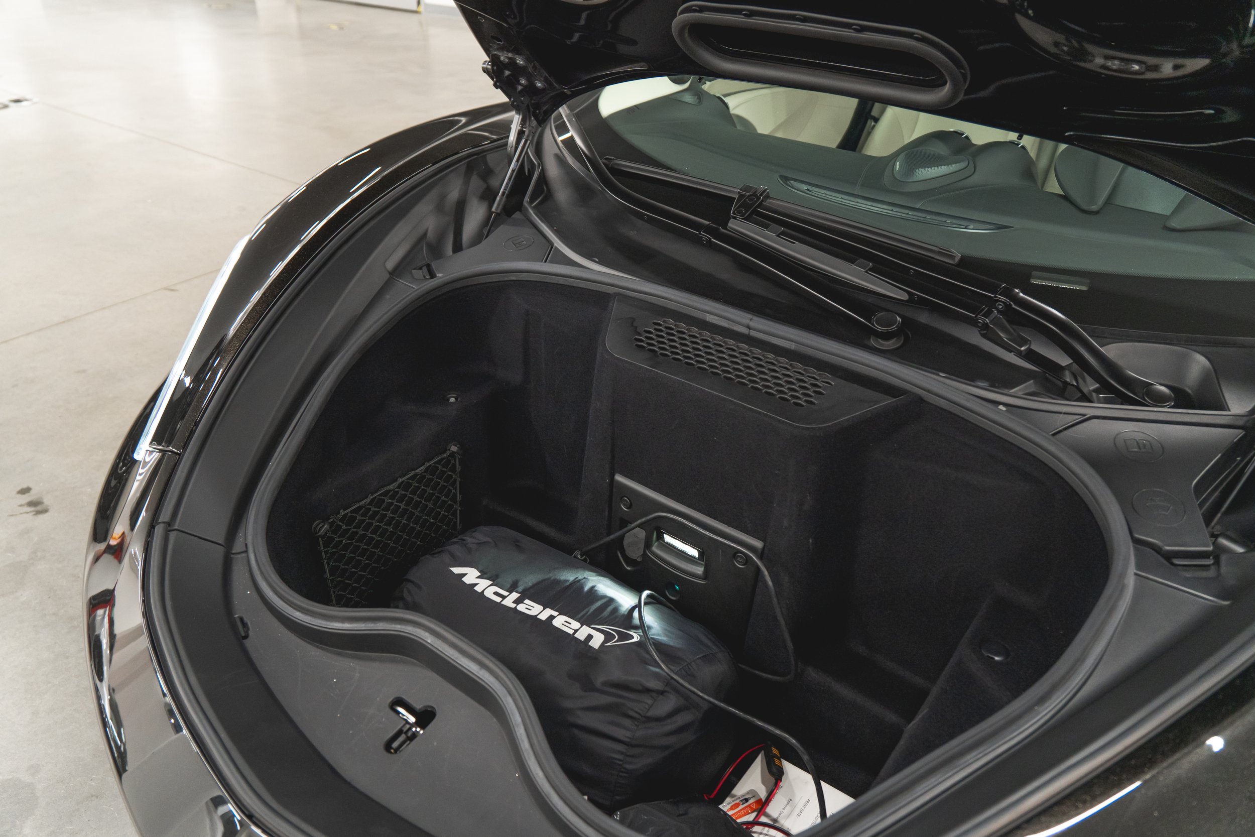 32-14861008-mclaren-m1c-2020-m27005a-photos-exterieures.jpeg