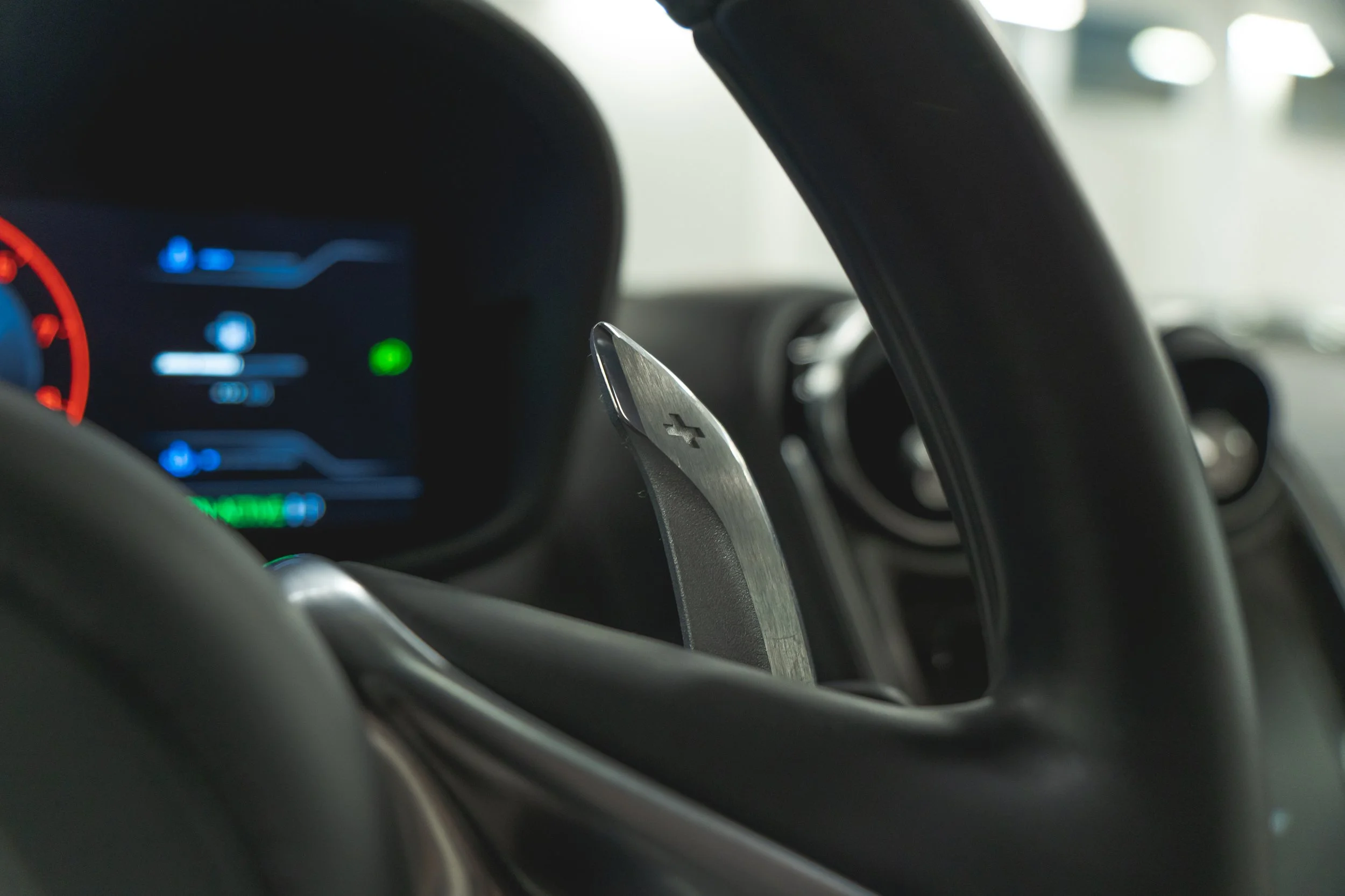 6-14860982-mclaren-m1c-2020-m27005a-photos-exterieures.jpeg