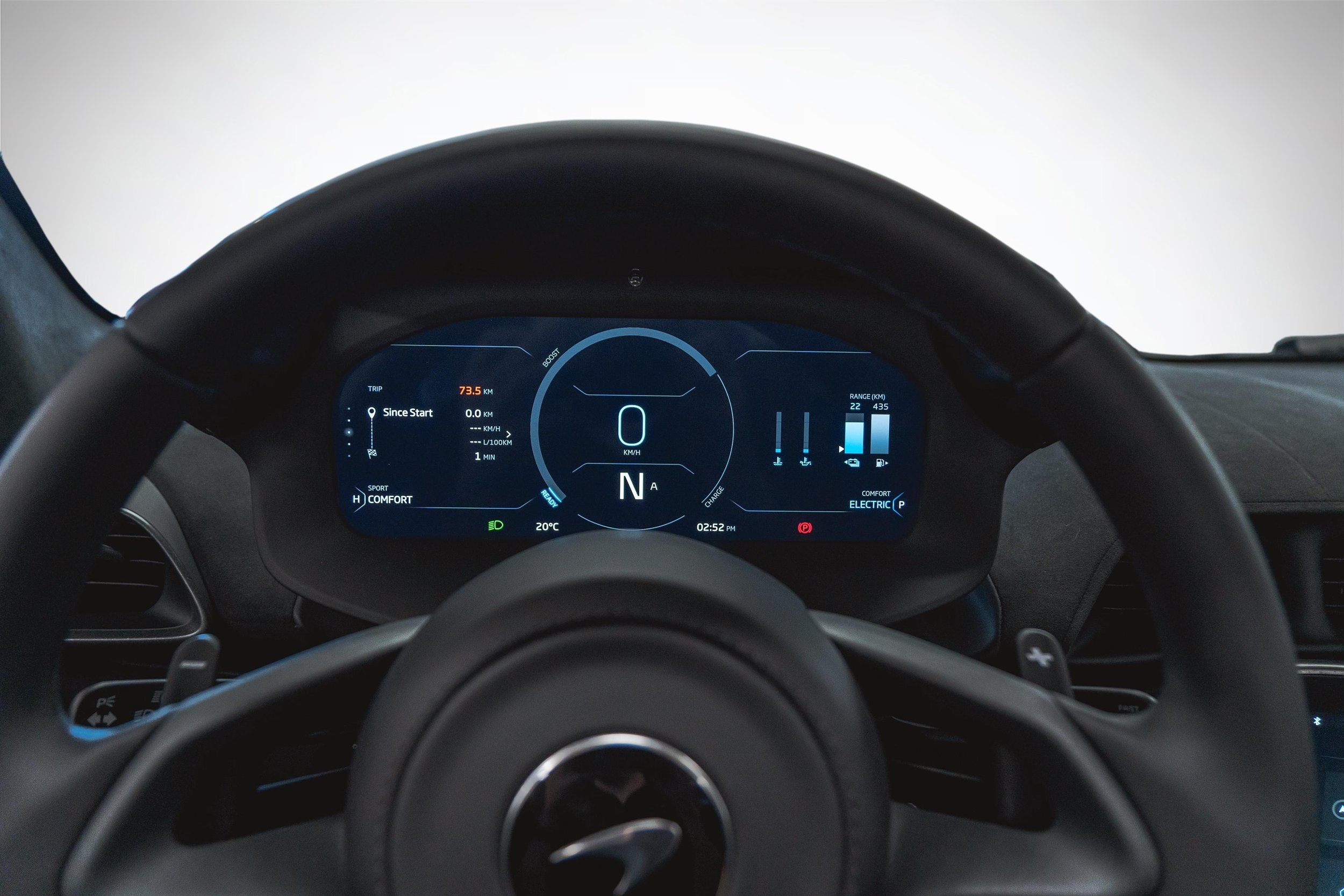 Jaguar Land Rover Laval - 15-13606577-mclaren-m10-2026-m26009-photos-interieures.jpeg