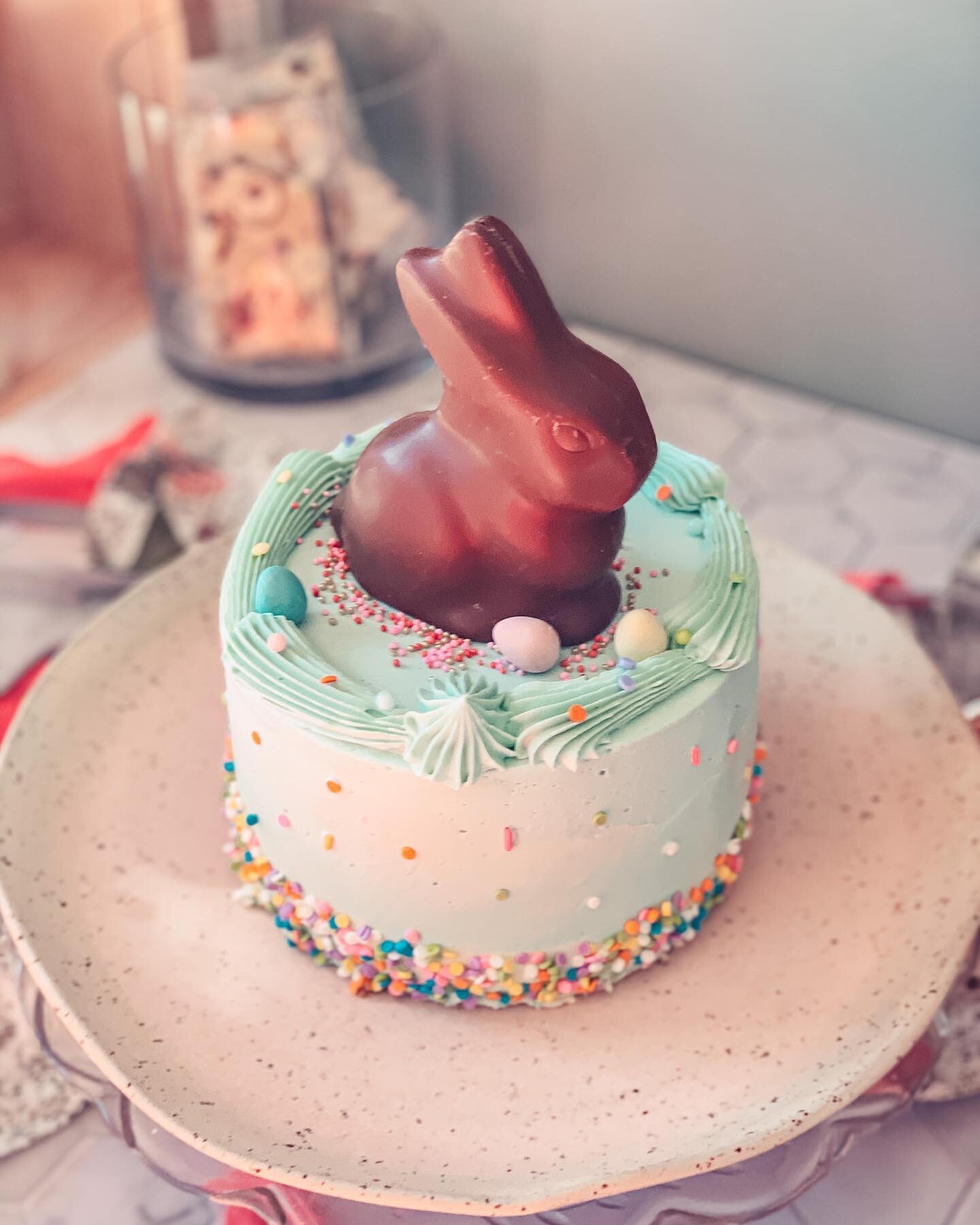 Our Easter Offerings are now available for pre-order on our website! This year we&rsquo;ve got this adorable Vanilla Chocolate Swirl Cake with a Lindt Chocolate Bunny, Carrot Cake with Cheesecake Centre and our Easter Cookie Box. 
🤍
And a reminder t