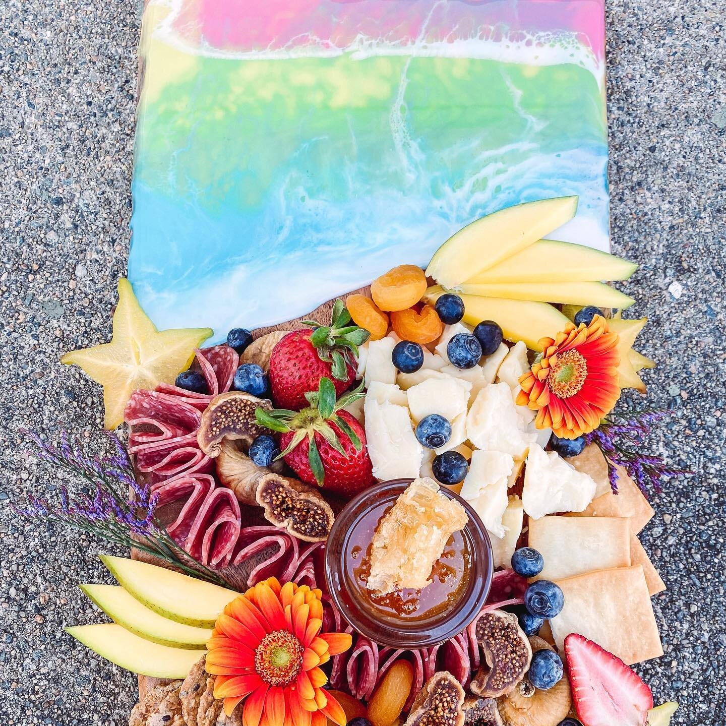 Edible summer ☀️ order your very own @krushincolor resin board &amp; cheese display for your next&hellip;anything! www.rindandrennet.com