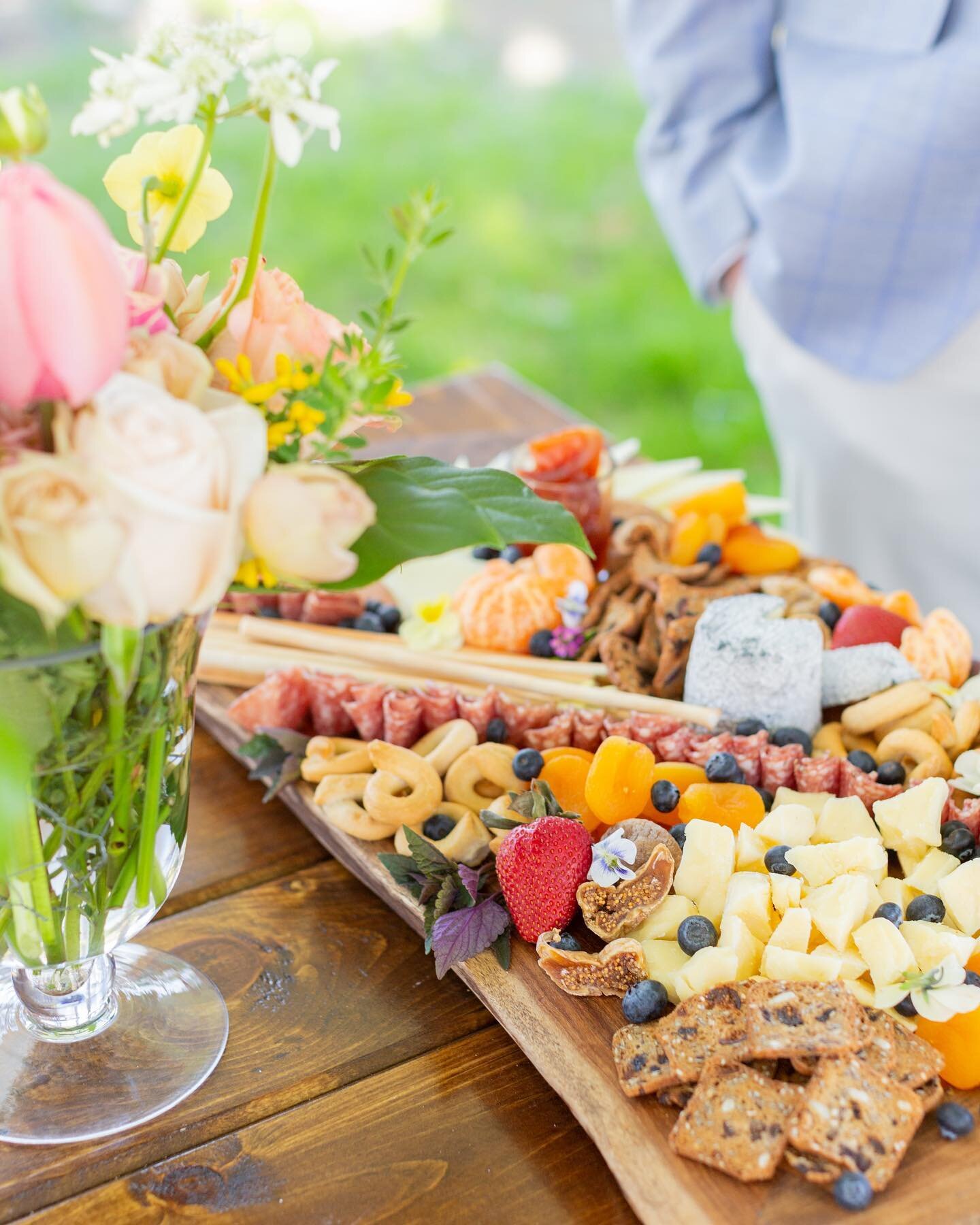 In our opinion, every beautifully styled wedding shoot requires an equally beautifully styled charcuterie board ✨