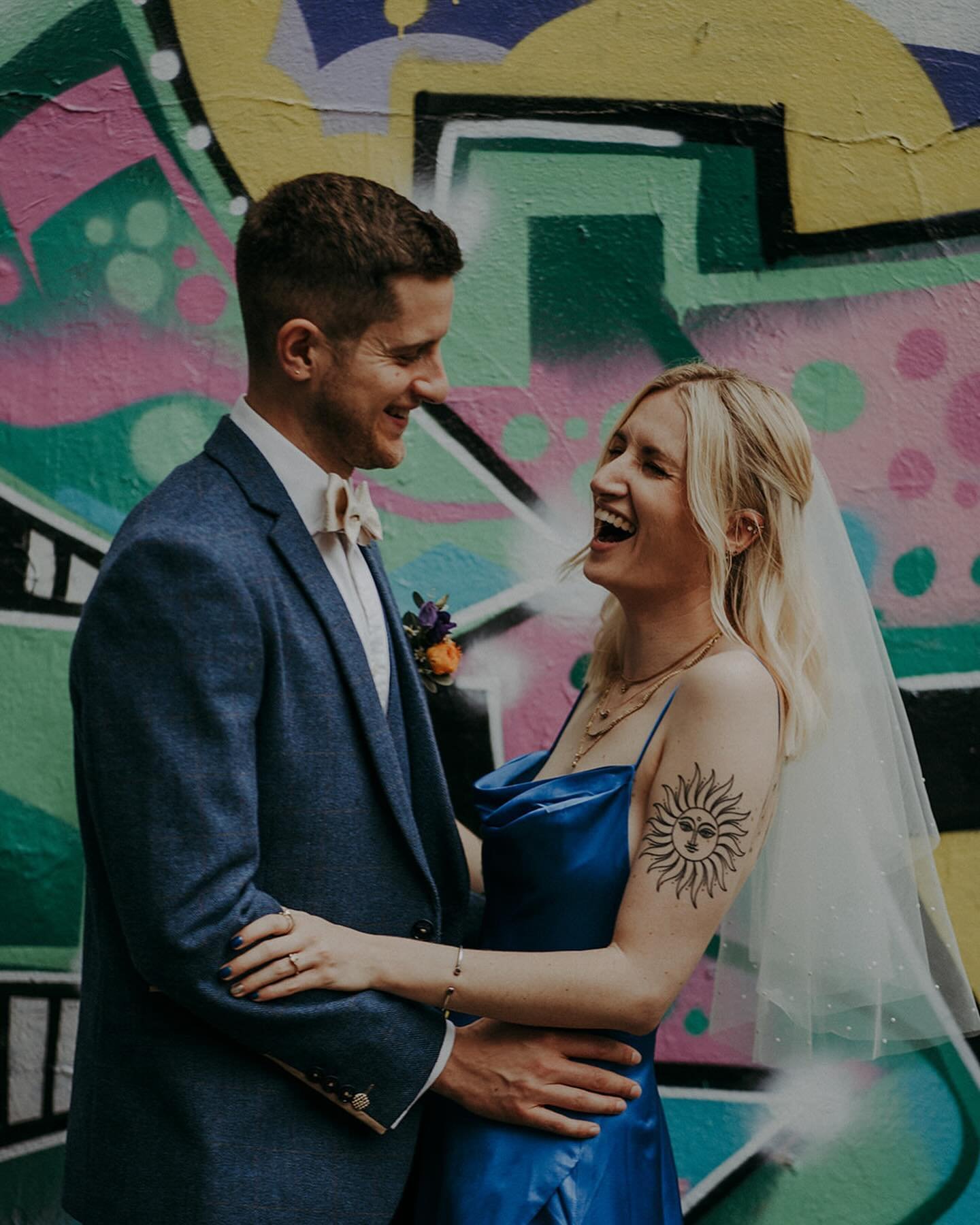 Shoreditch street art + awesome couple about to get hitched 💙⚡️

#wedding #weddingday #weddingphotographer #weddingvideographer #weddingphotography #brightonweddingphotographer #elopement #elopementwedding #elopementphotography #shoreditchwedding #e