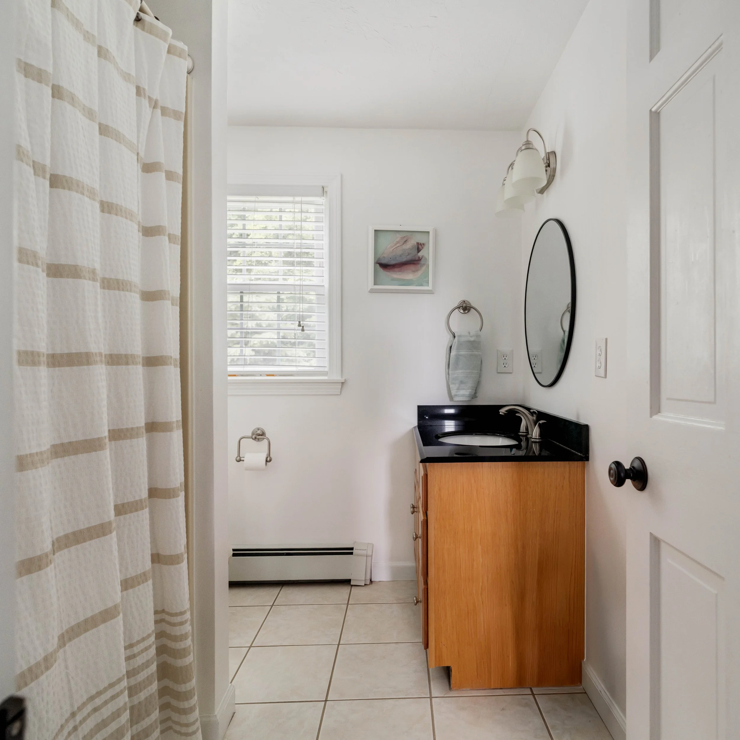 Primary Bed & Bath-06209.jpg