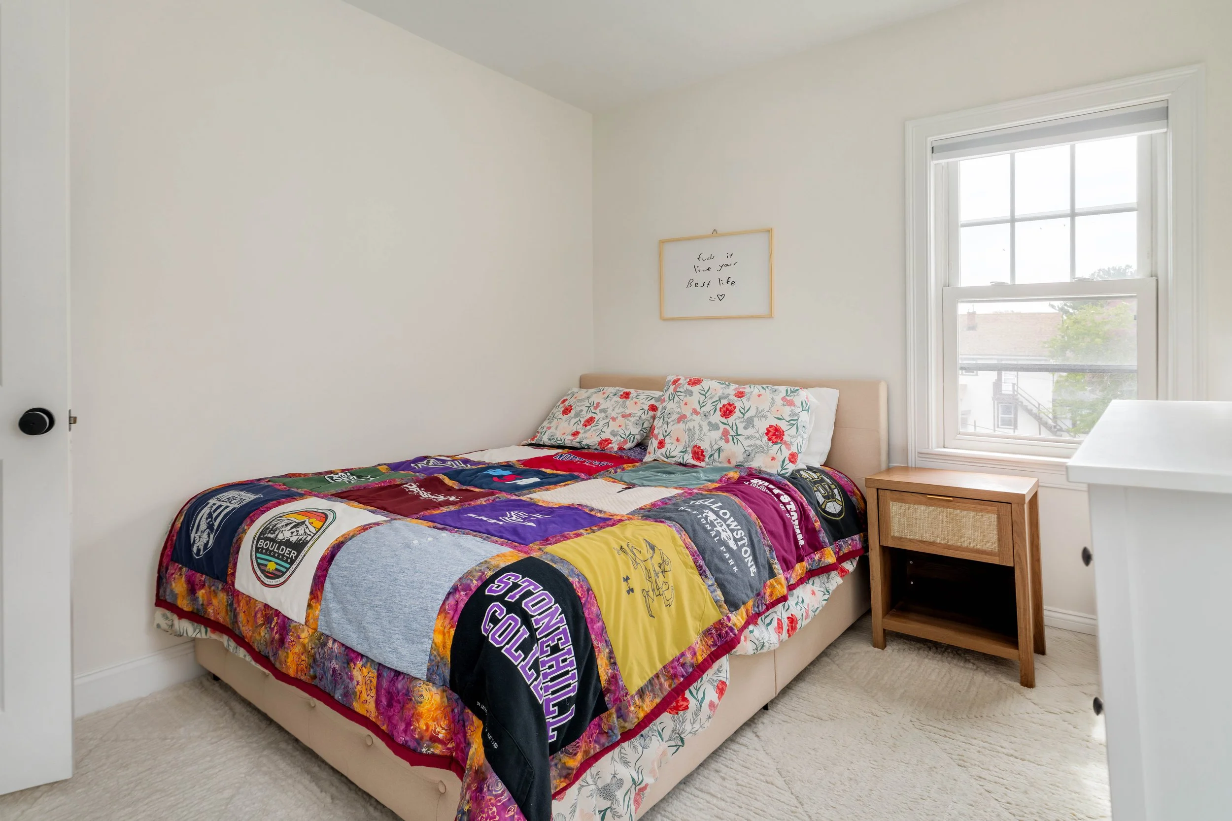 Bed-09006.jpg