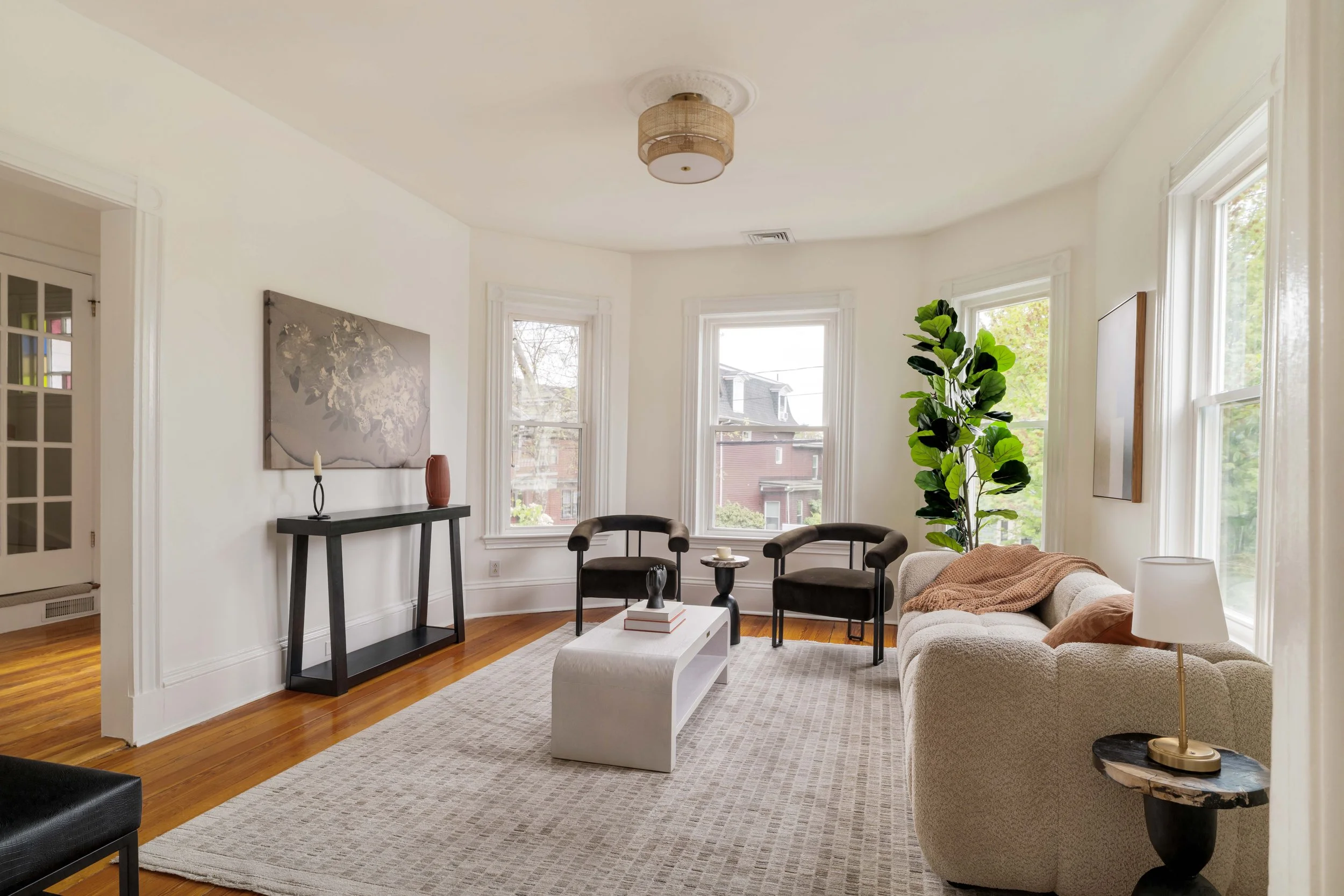 Living Room-09347.jpg
