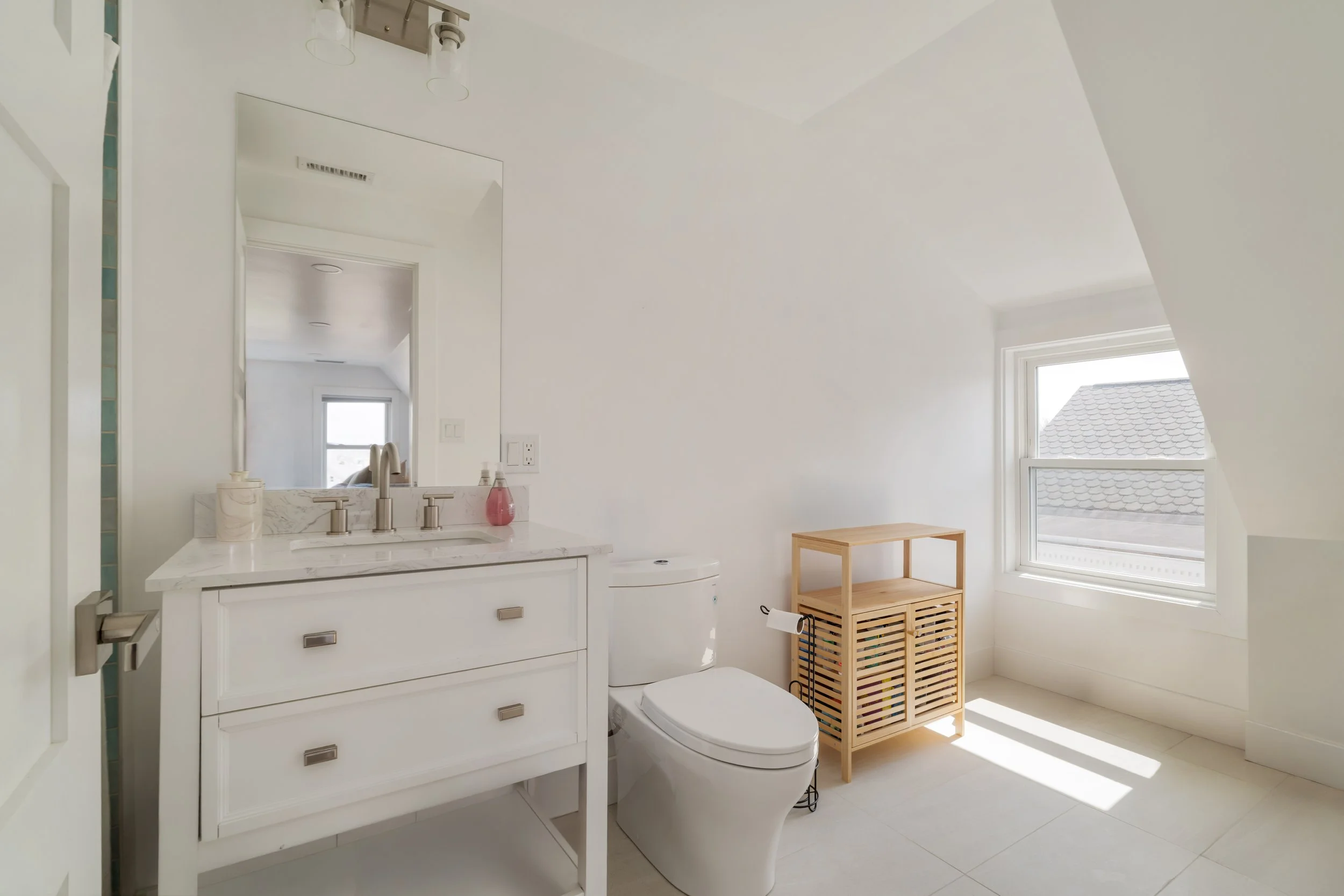 Bed & Bath 2-03558.jpg