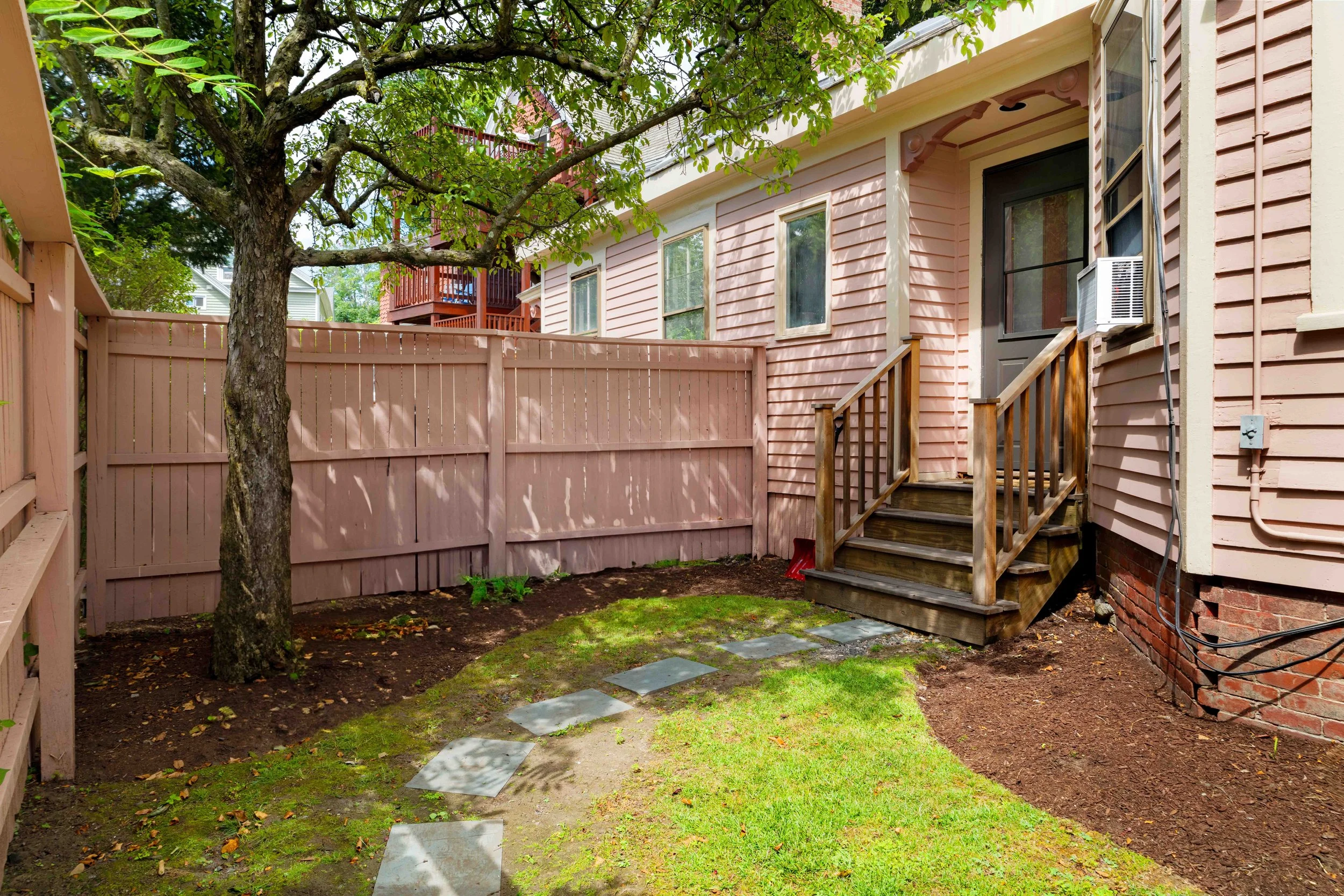 Exteriors-09898.jpg