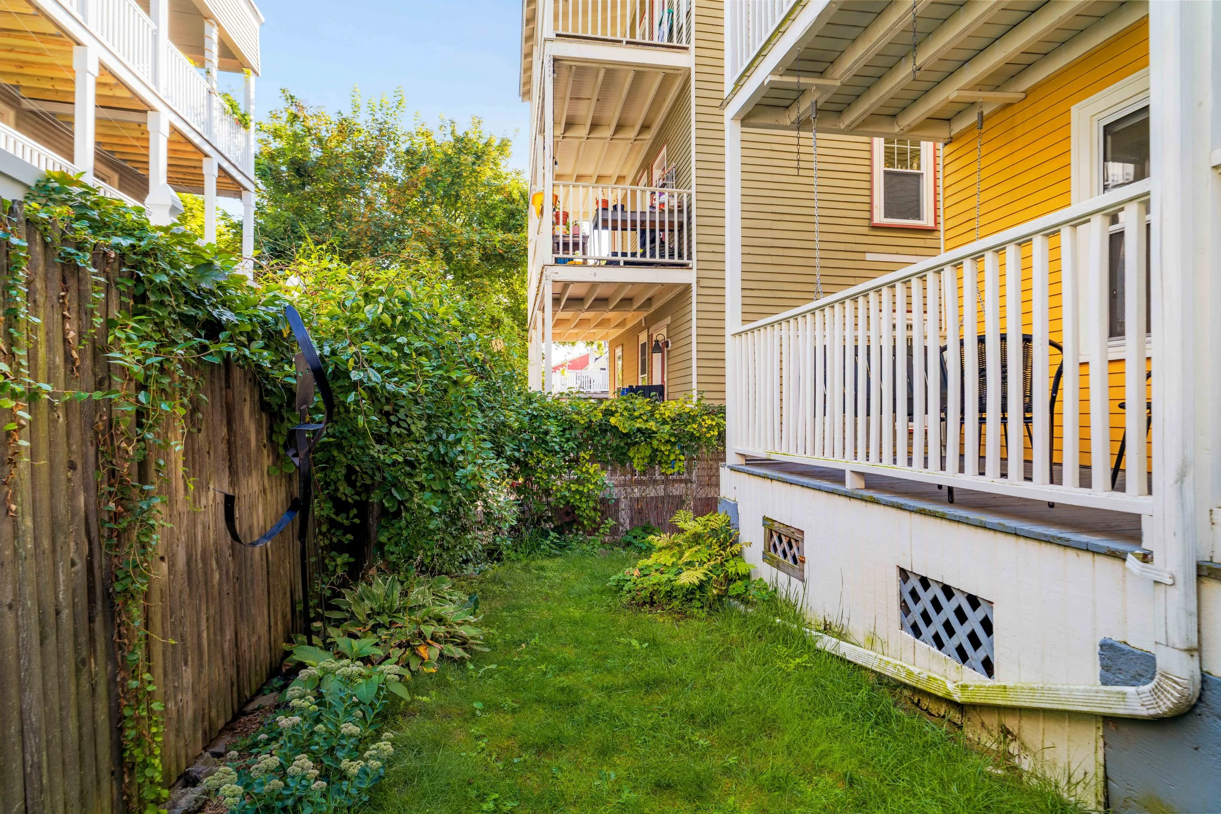 Exteriors-07056.jpg