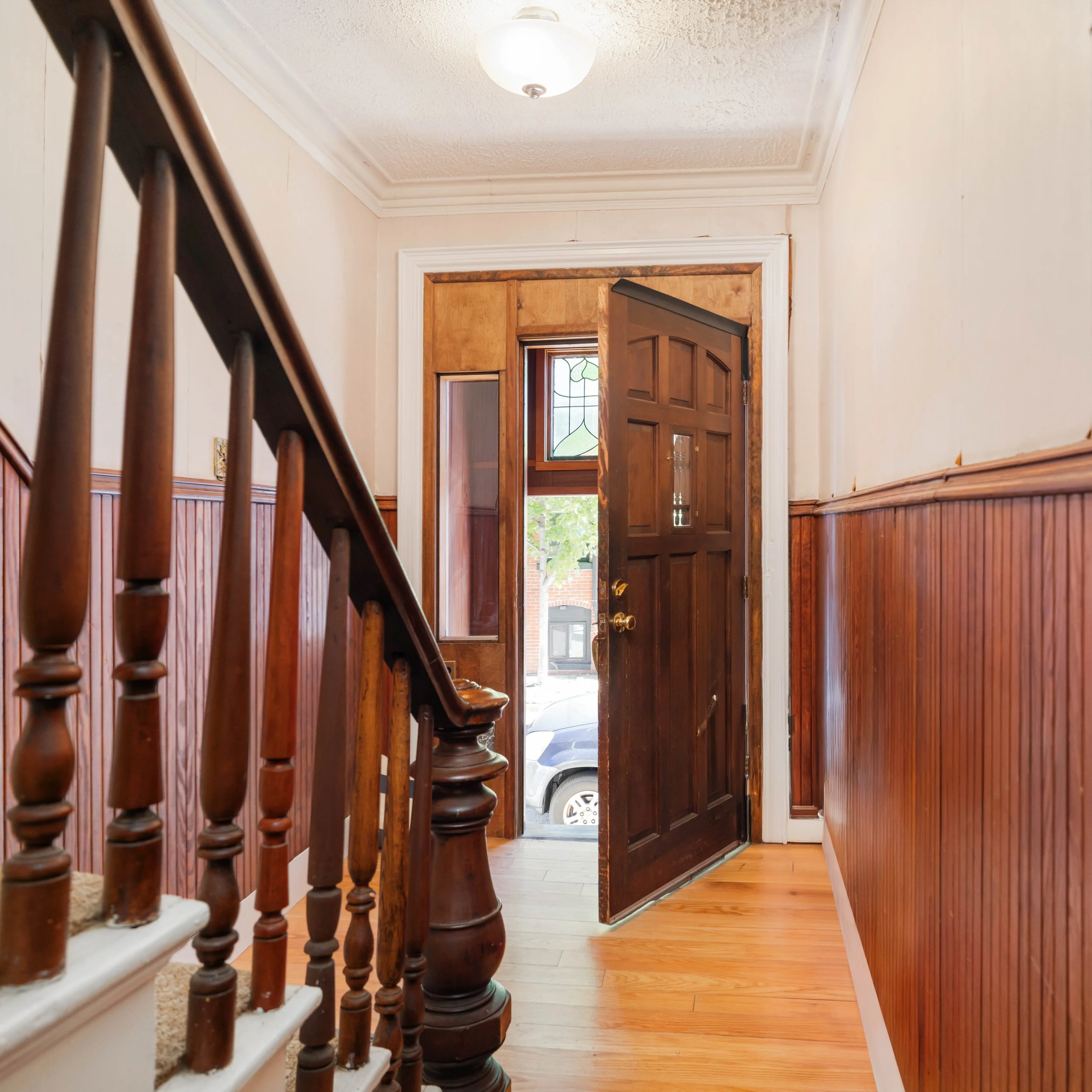 Foyer-04240.jpg