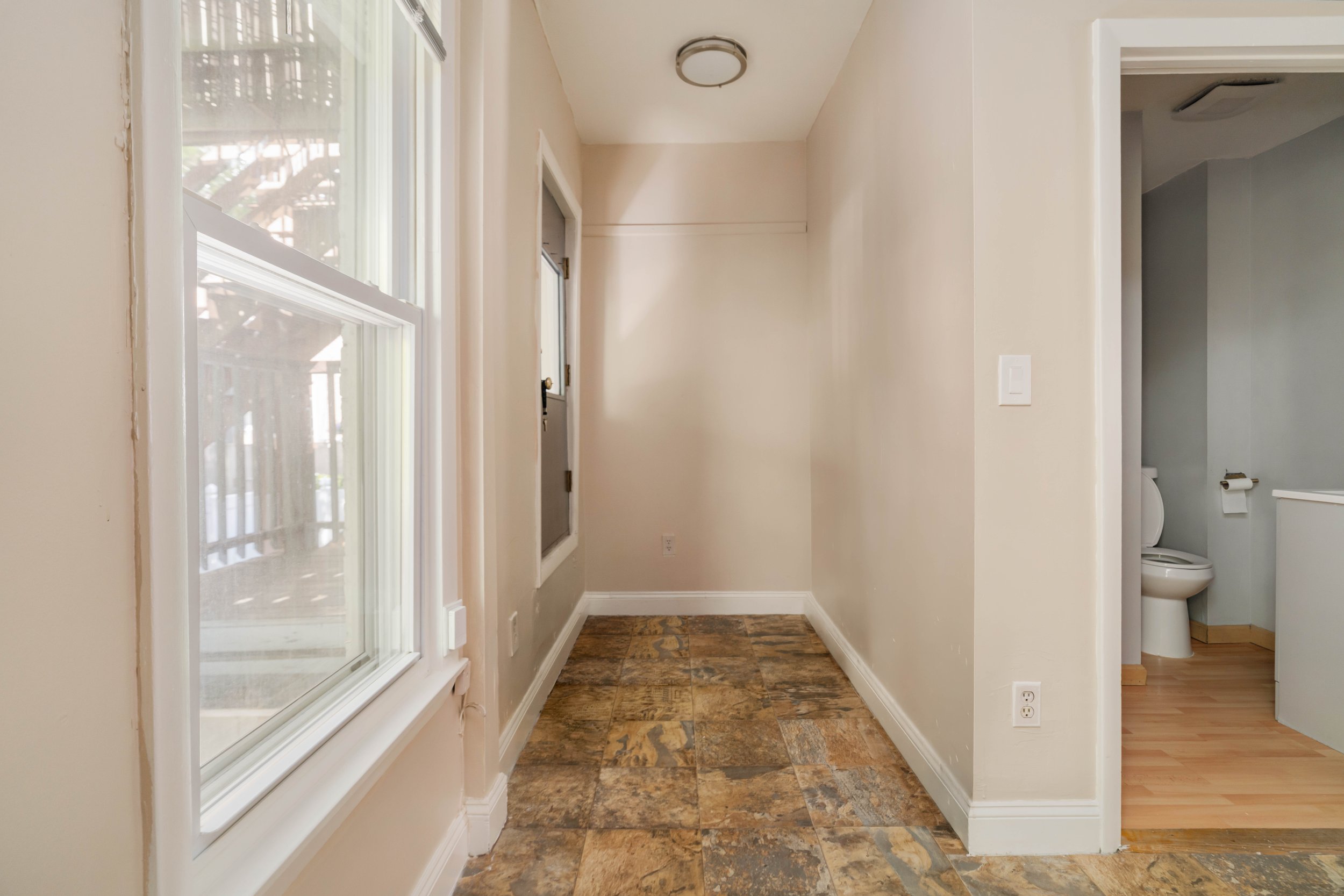 Floor 1-04210.jpg