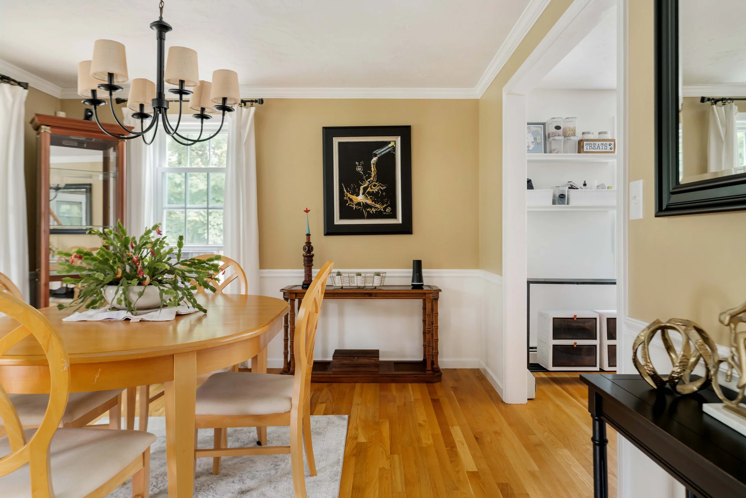 Dining Room-06085.jpg