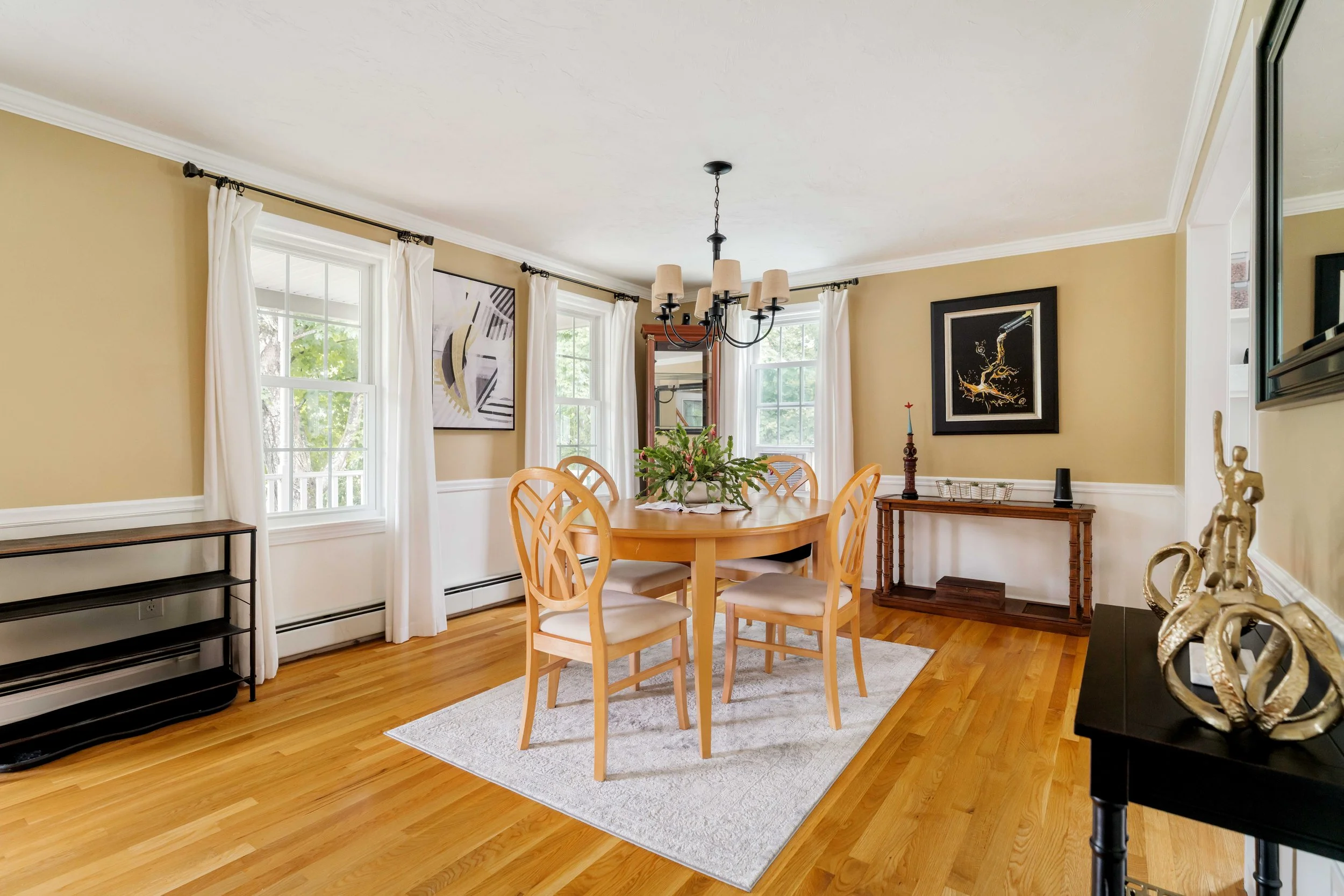 Dining Room-06077.jpg
