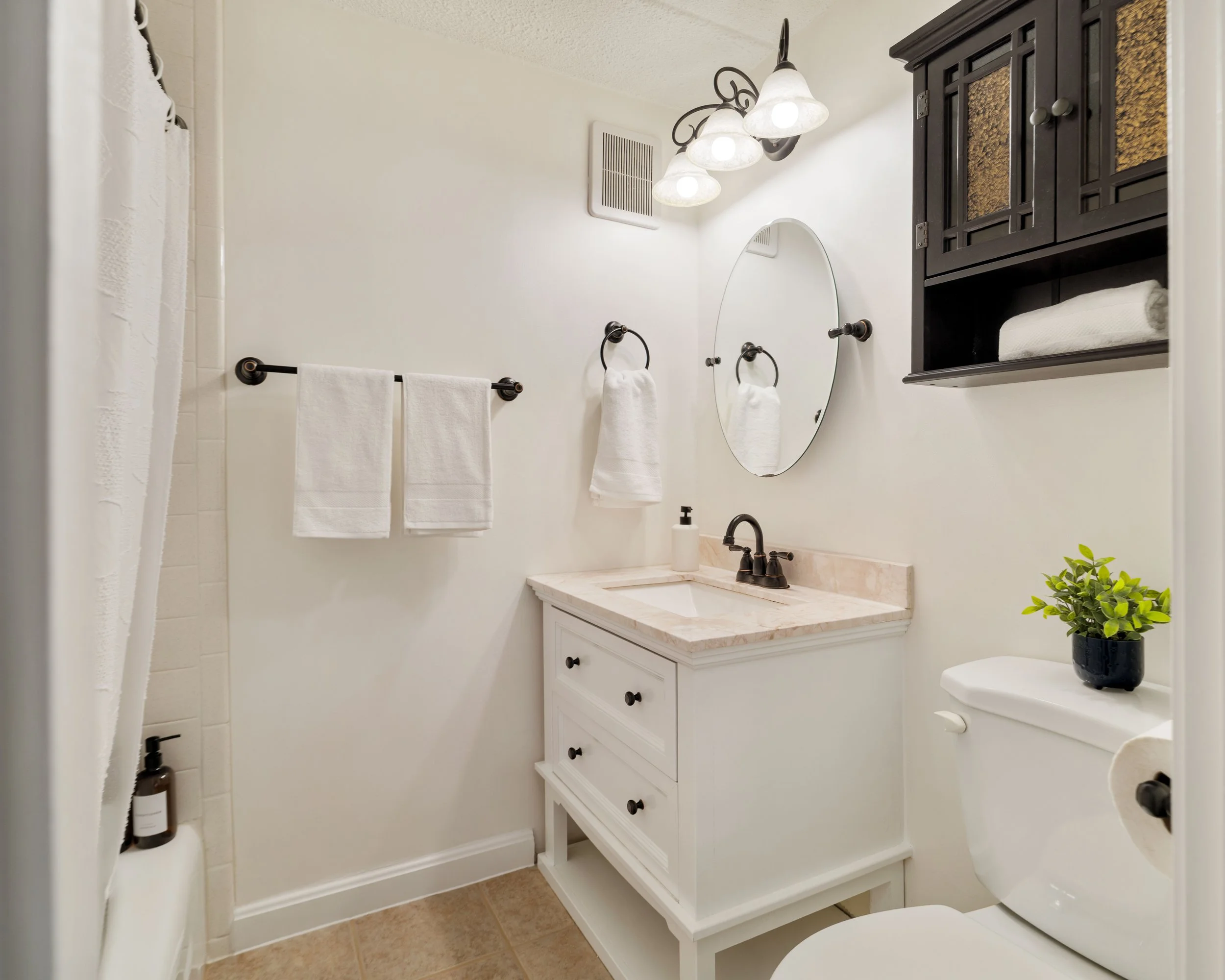 Bed & Bath-02622.jpg