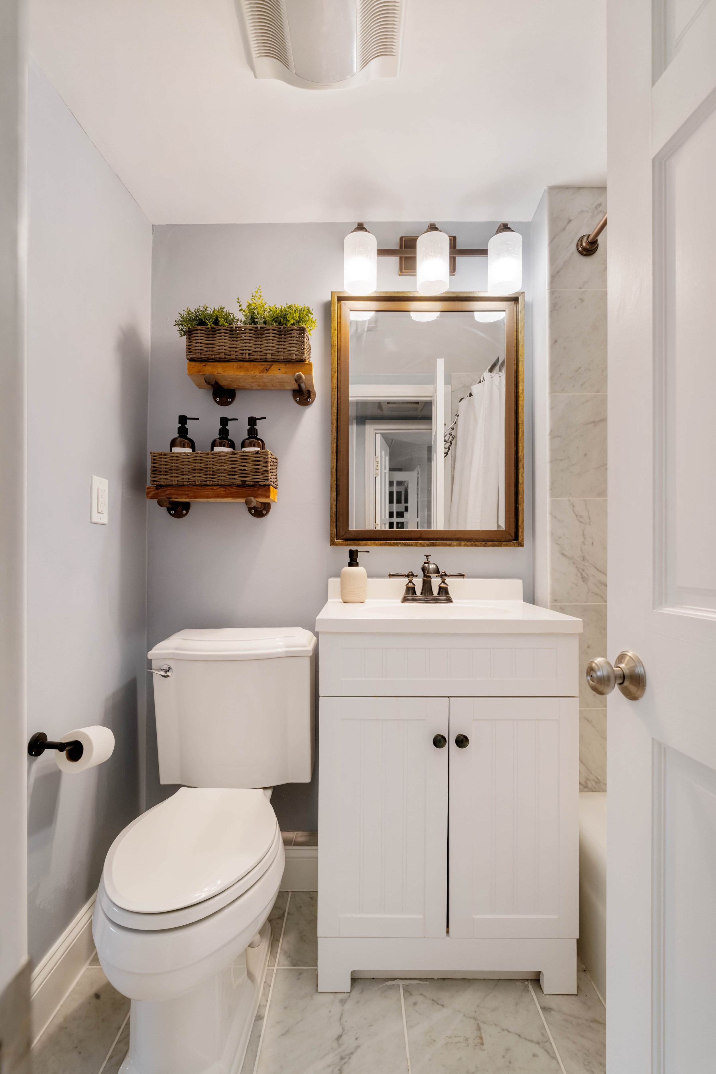 Primary Bed & Bath_-04641.jpg