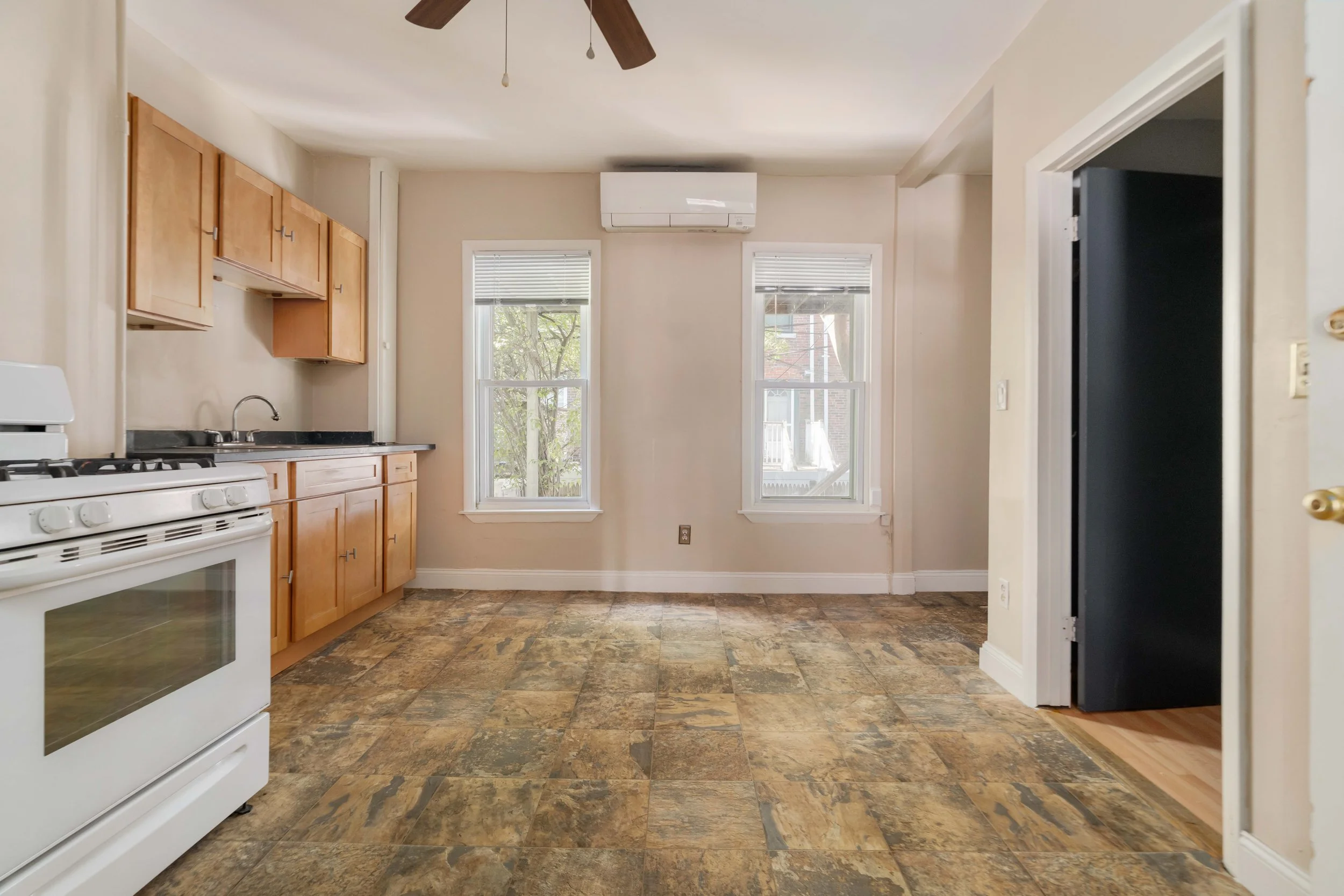 Floor 1-04202.jpg