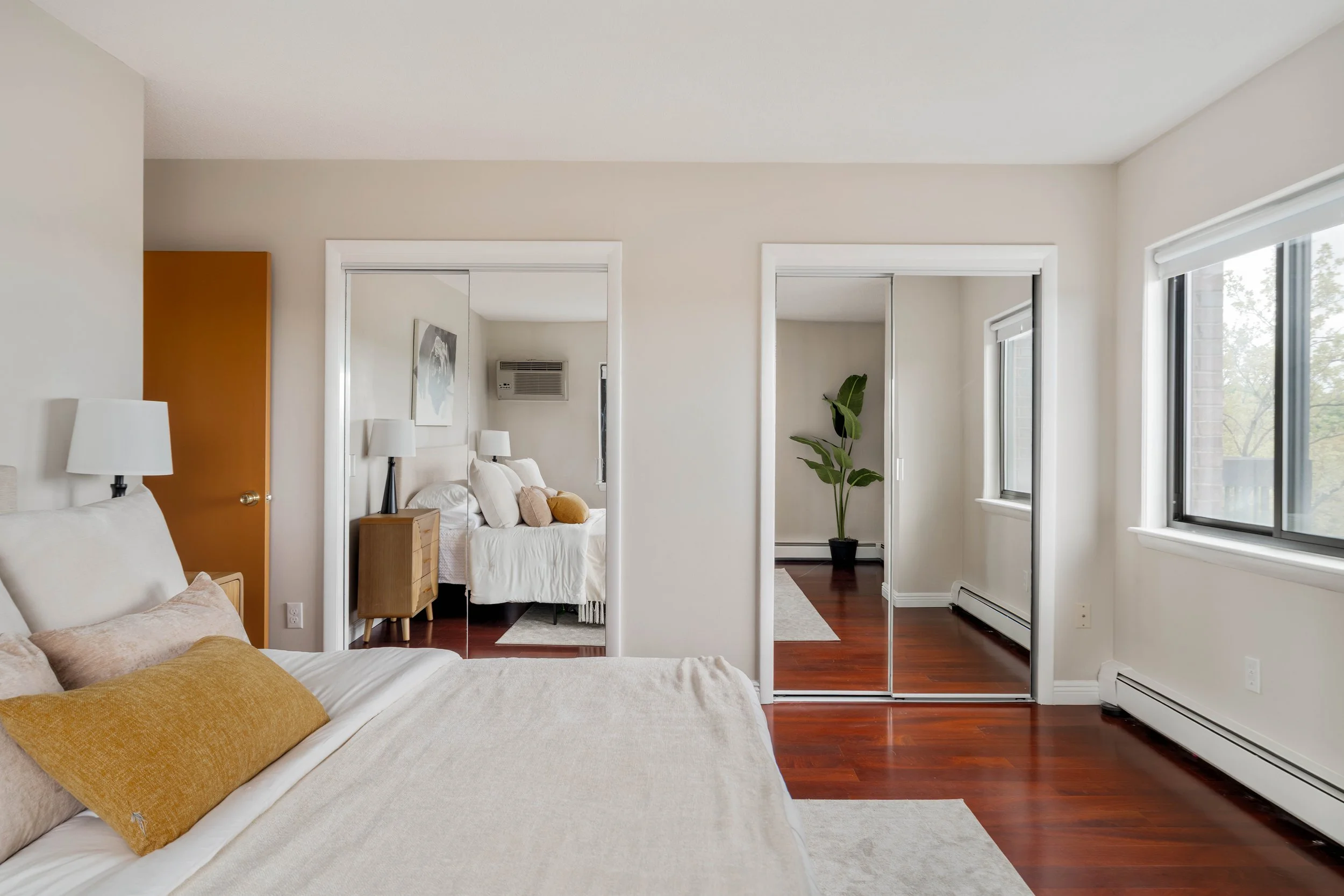 Primary Bed-07099.jpg