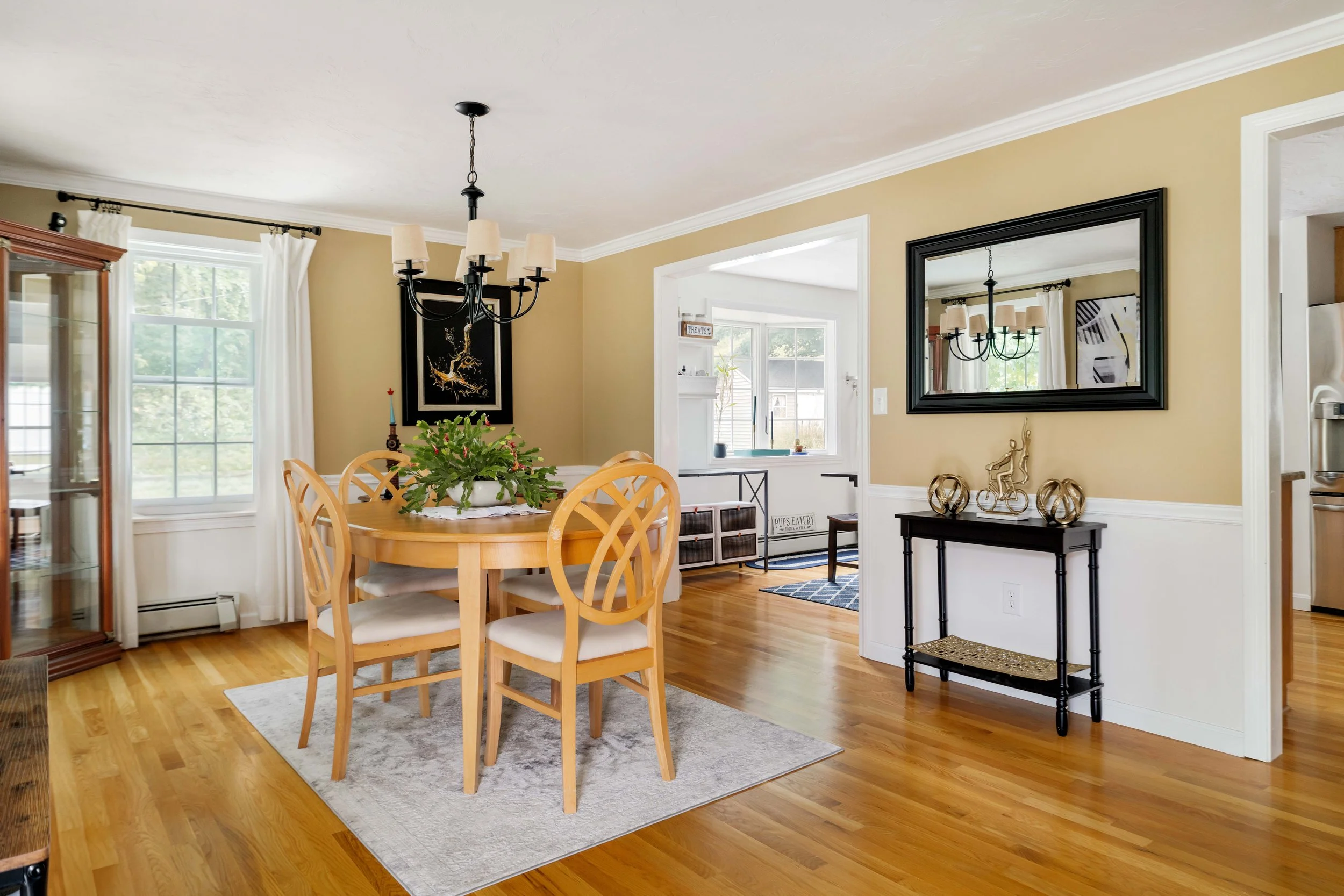 Dining Room-06073.jpg