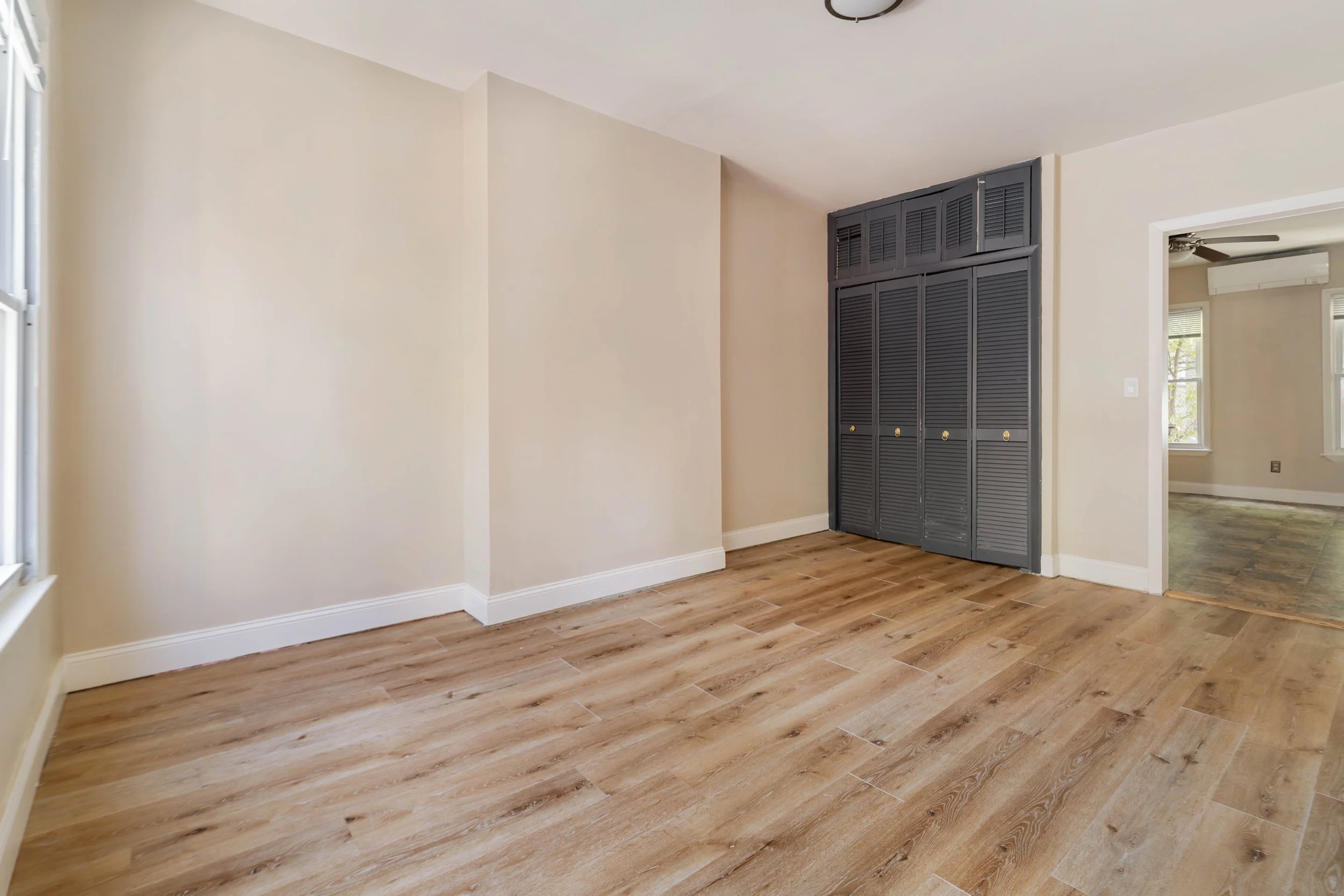 Floor 1-04190.jpg