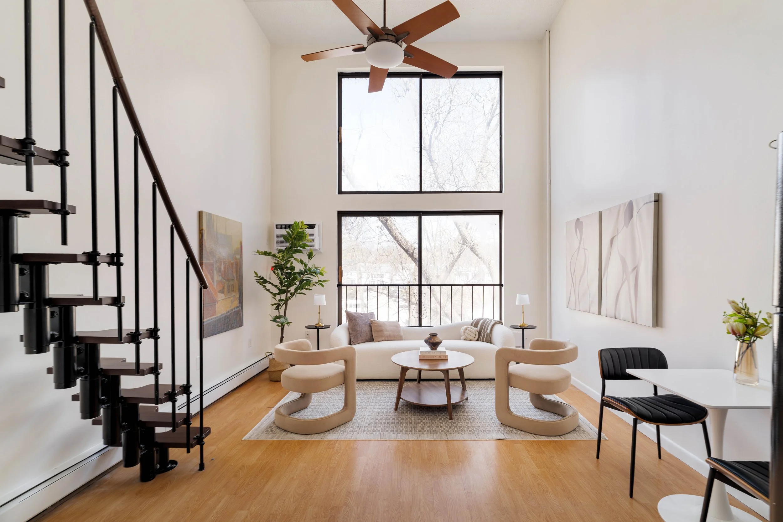 Living Room-02545.jpg