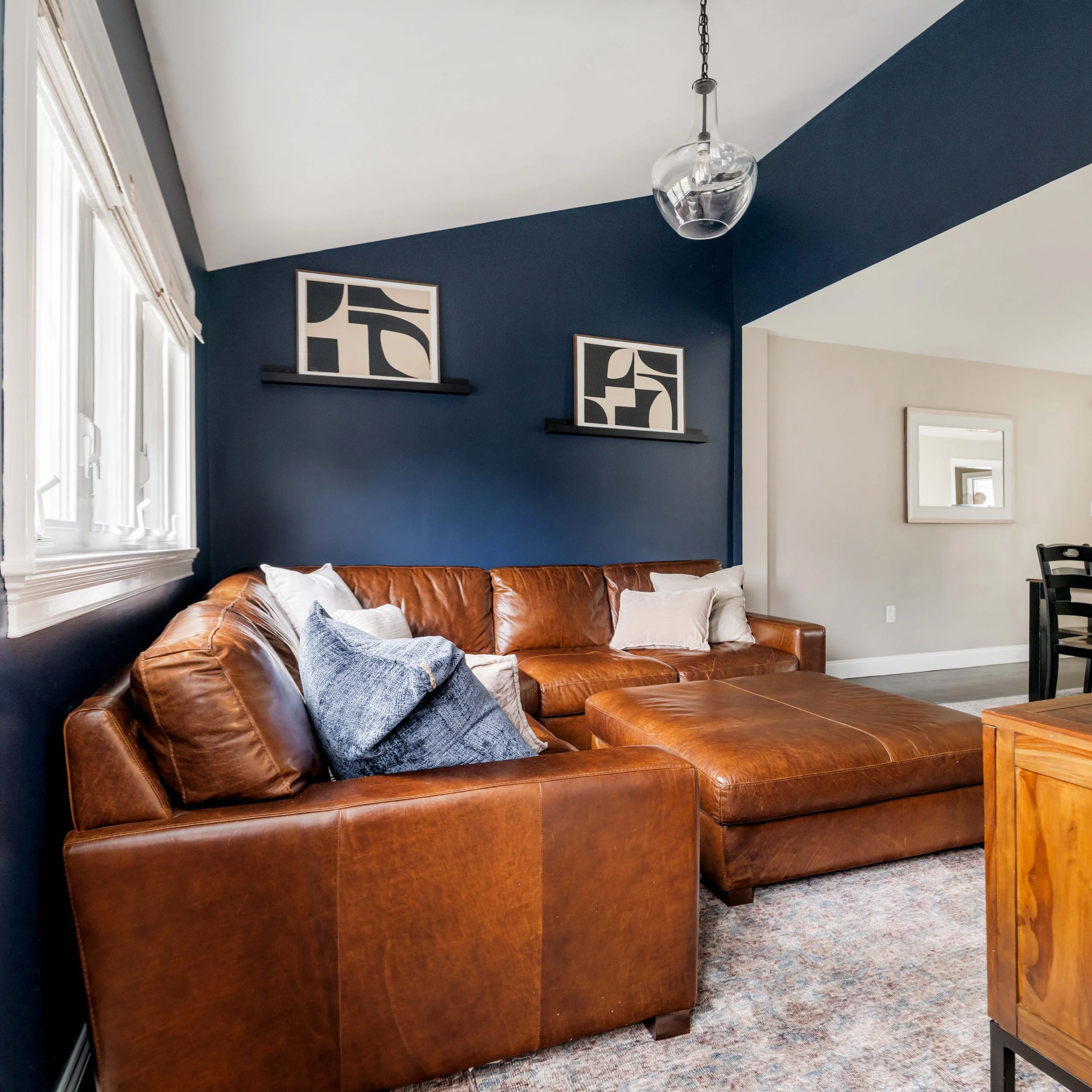 Living Room-02354.jpg