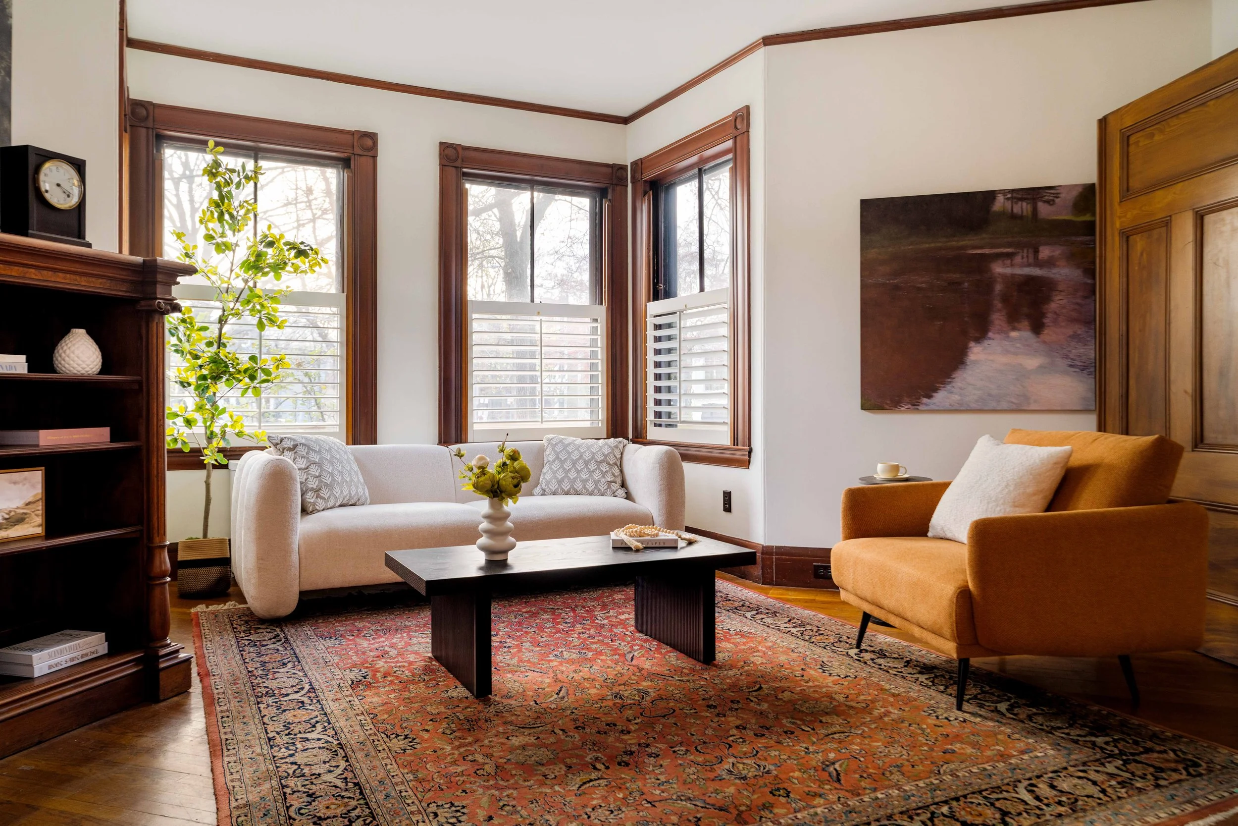 Living Room-04359.jpg