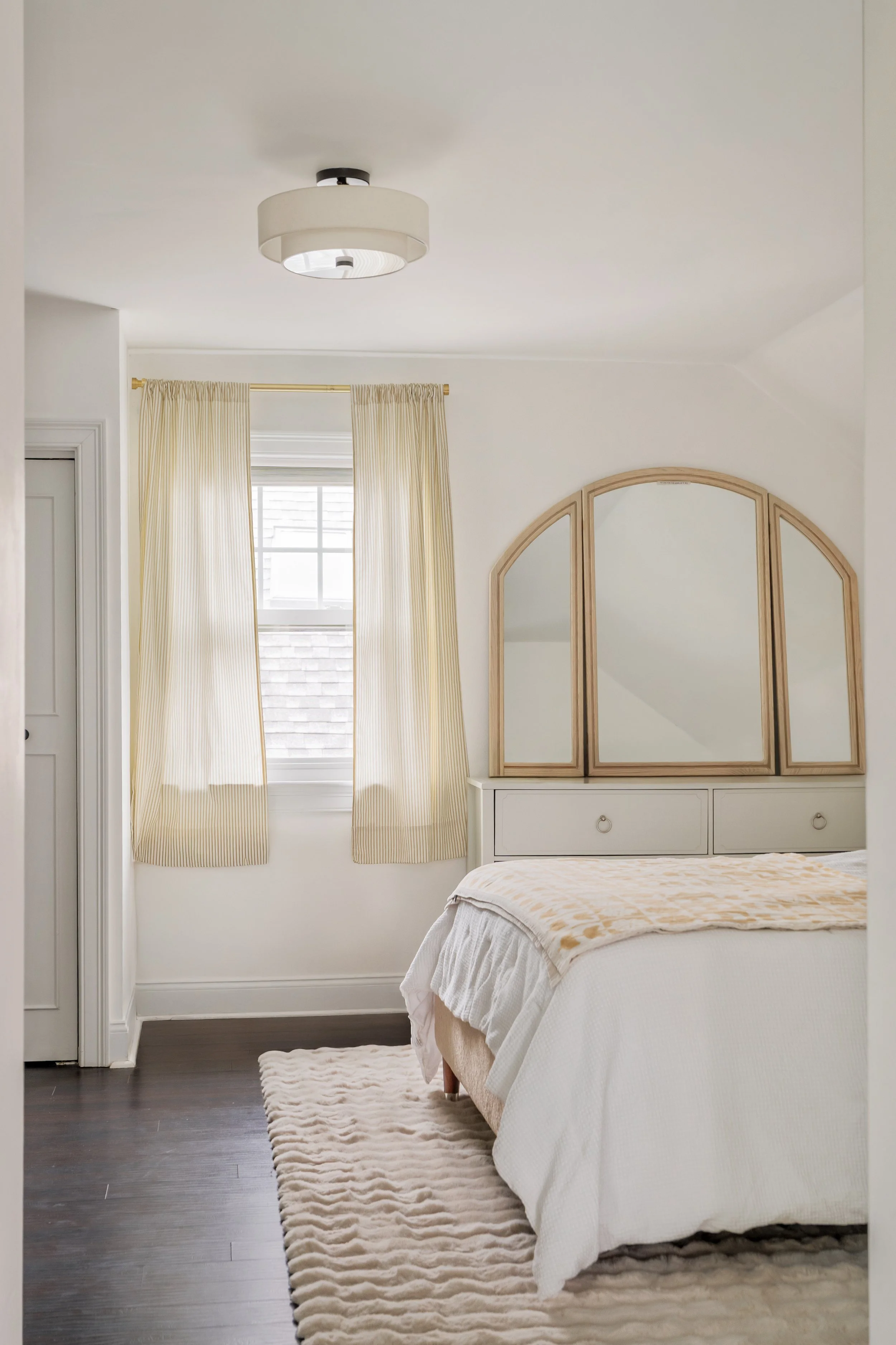 Primary Bed & Bath-09034.jpg