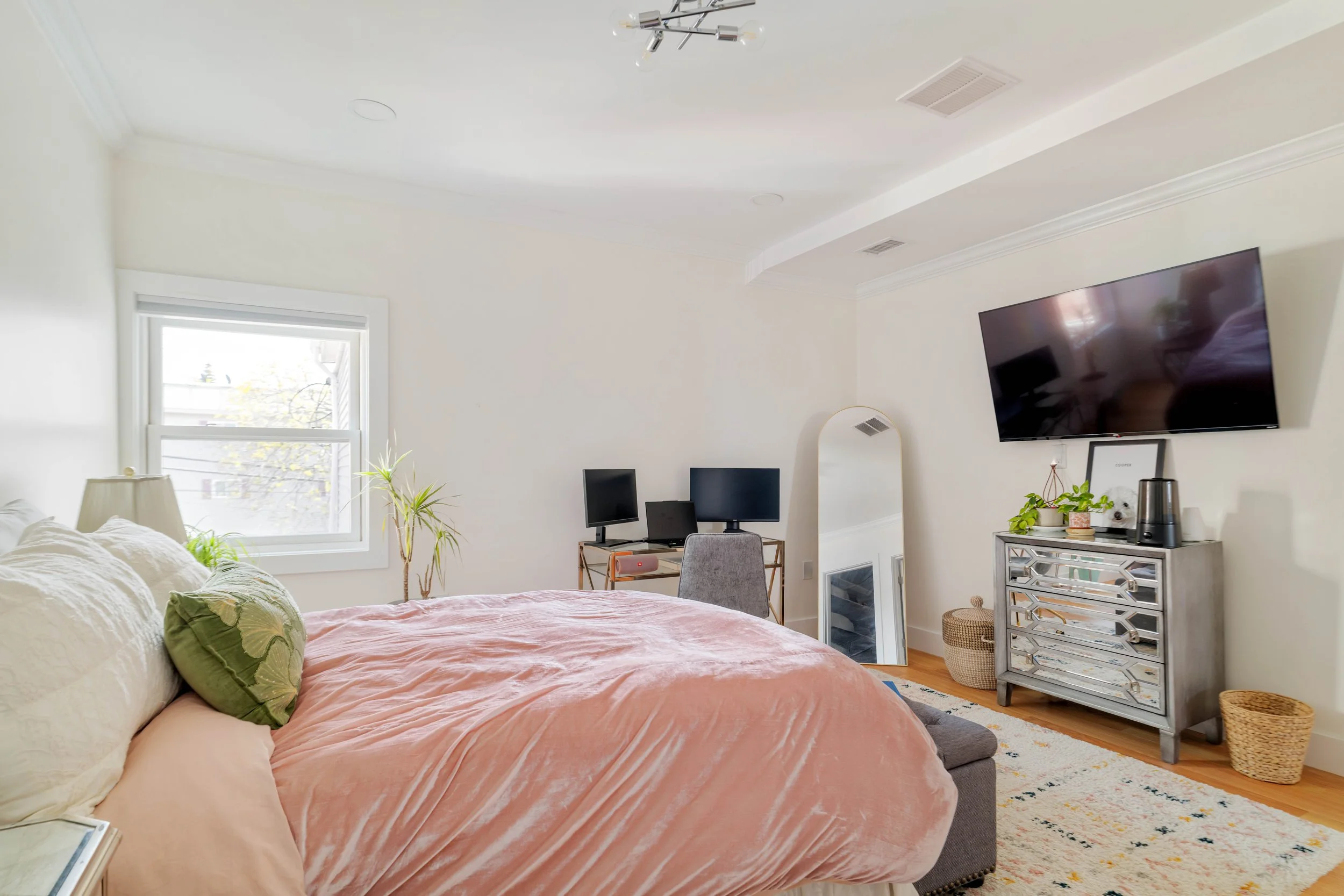 Primary Bed & Bath-03471.jpg