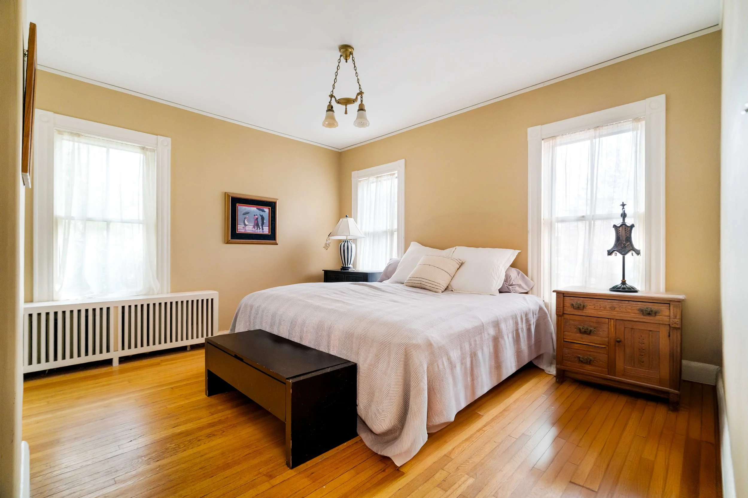 Primary Bed-04604.jpg