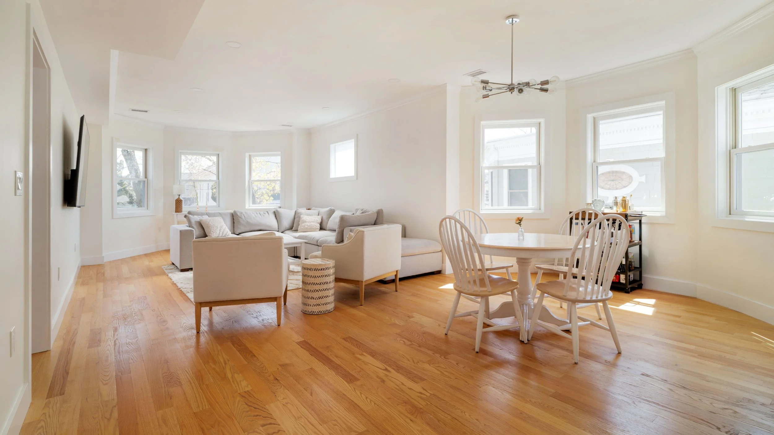 Living Room-03329.jpg