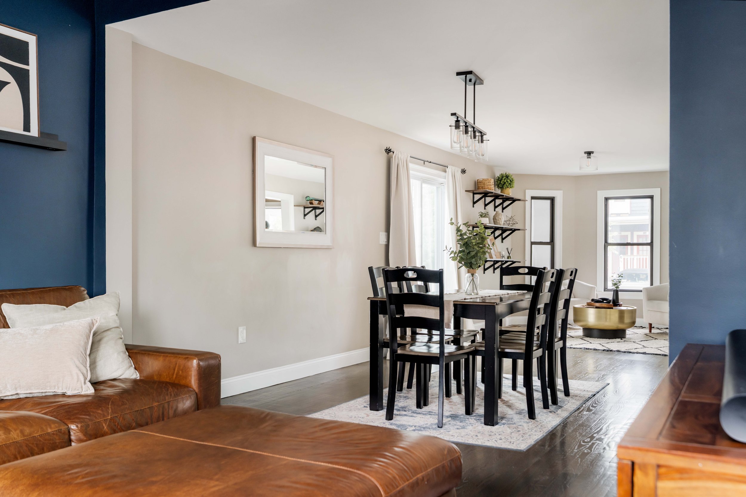 Dining Room-02349.jpg