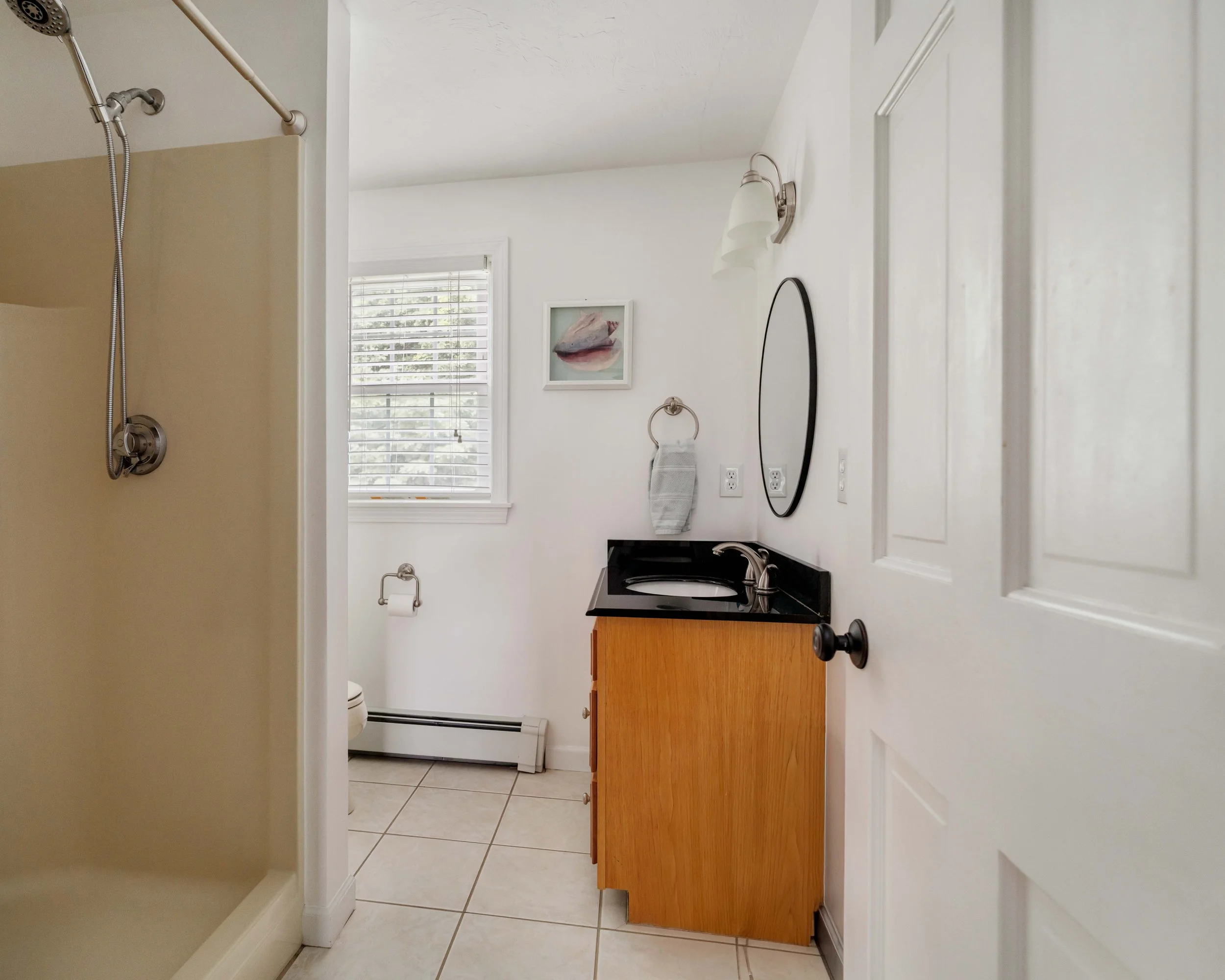 Primary Bed & Bath-06219.jpg