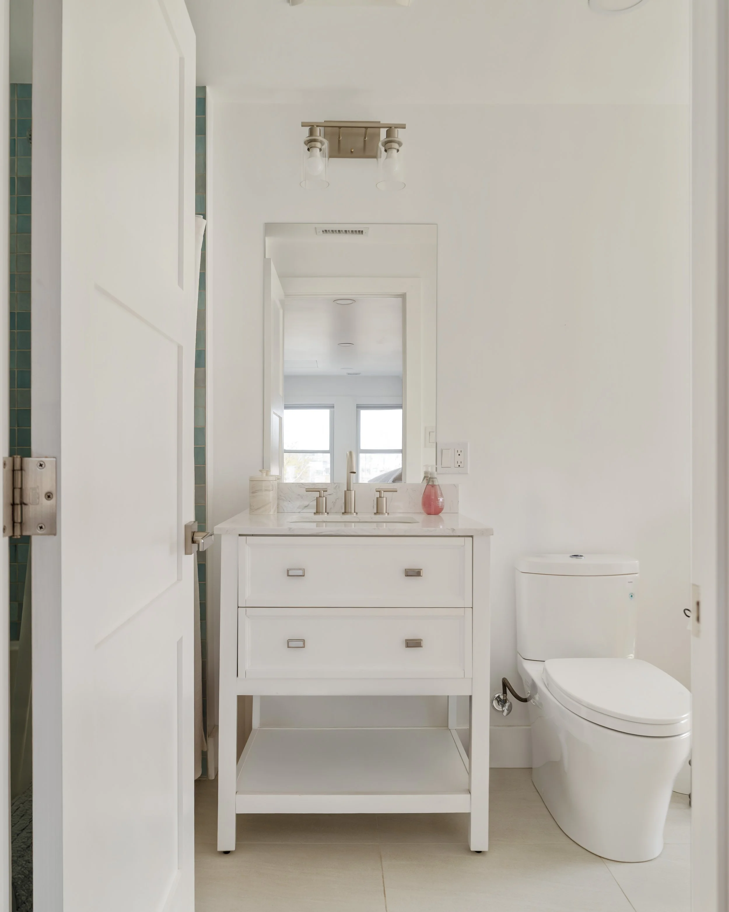 Bed & Bath 2-03554.jpg