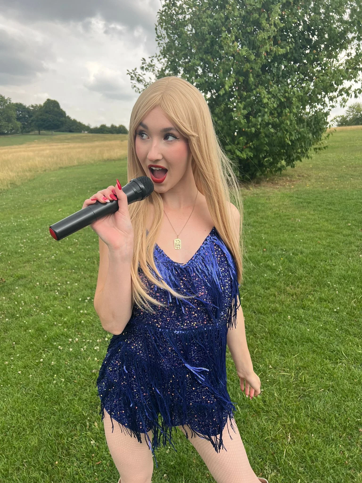 Taylor - Kirsten.JPG