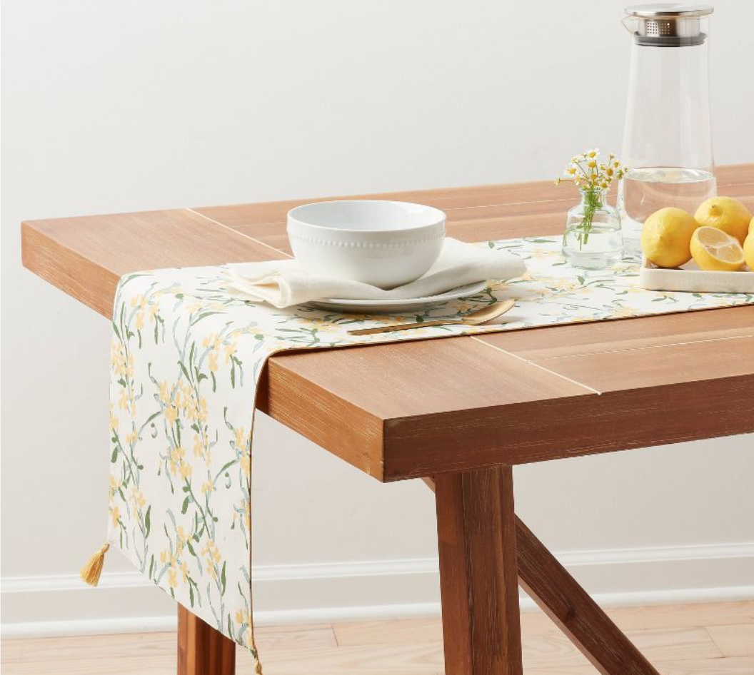 Easy Tablescape For Your Easter Gathering