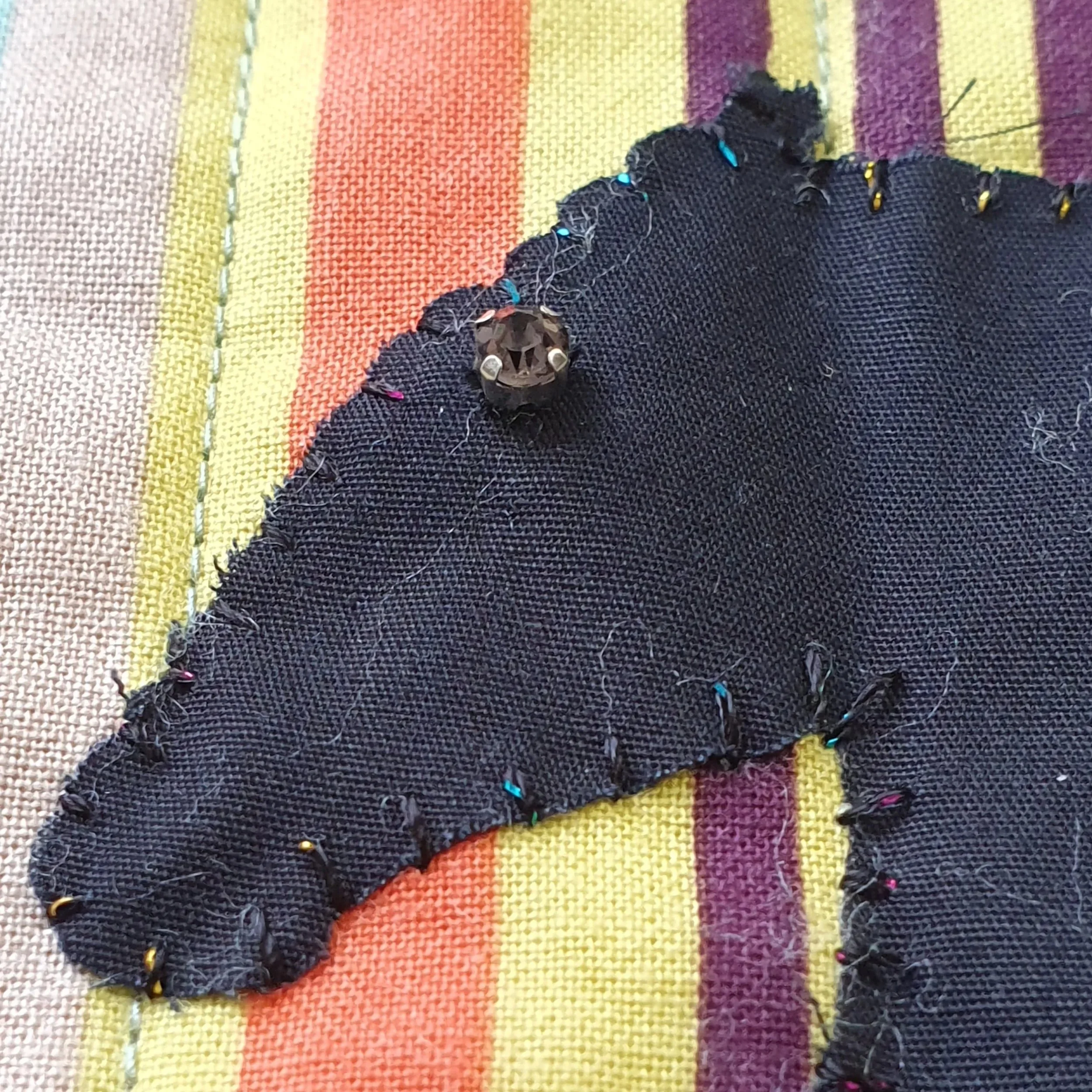 Horsehead applique with rhinestone