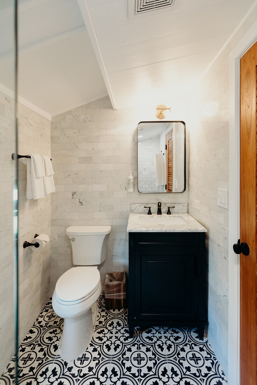 KingChristian_room326_MeredithZimmermanPhotography-35.jpg