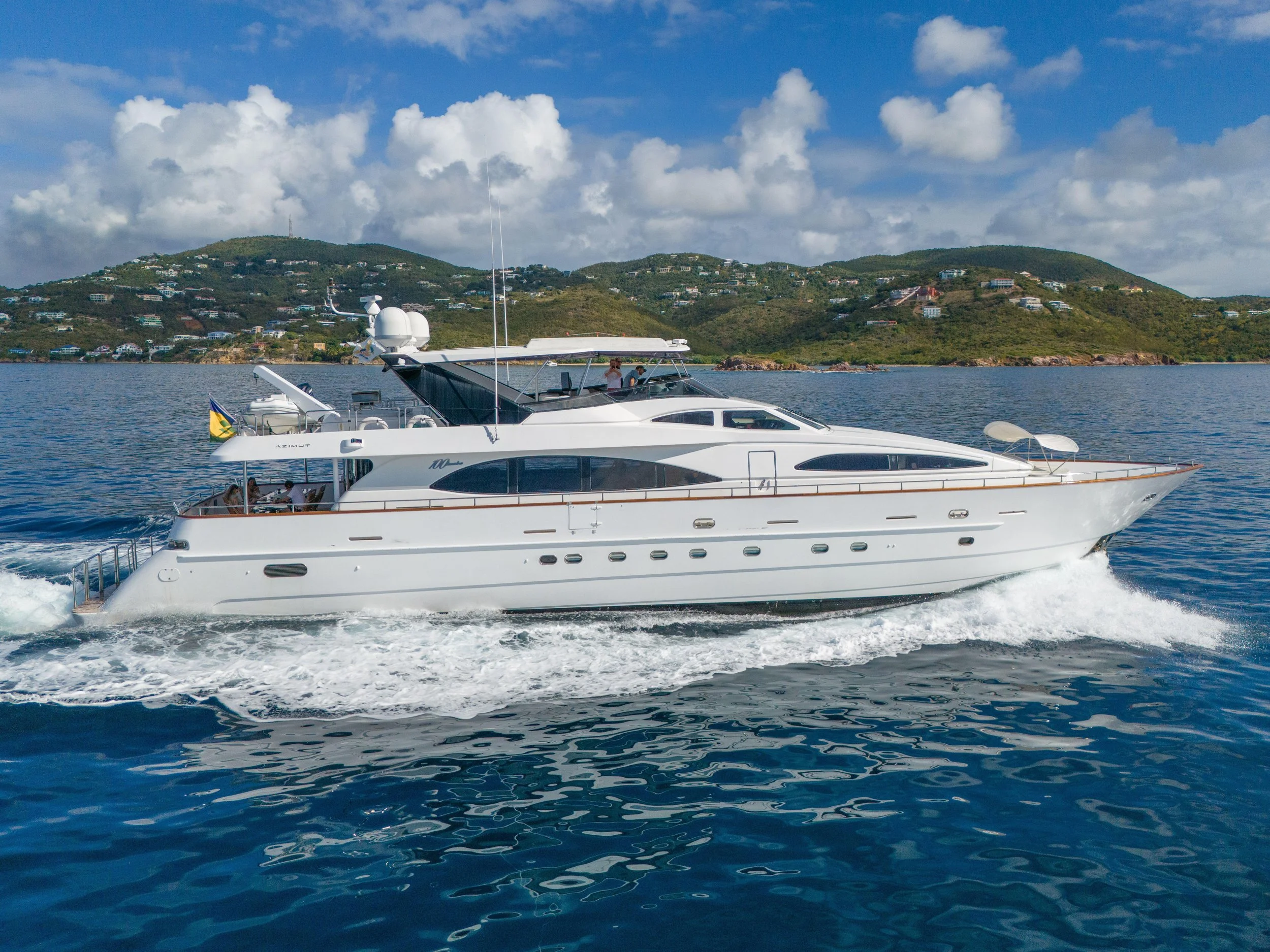 Jumbo Azimut private yacht- main.jpg