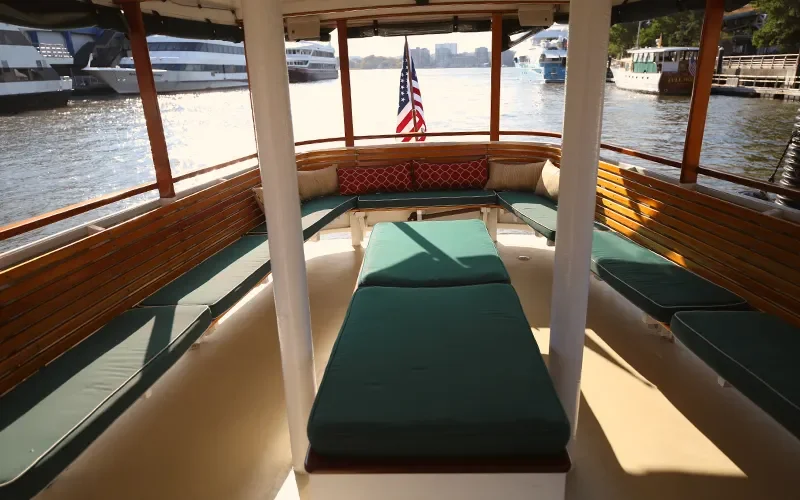 Patriot interior seating.webp